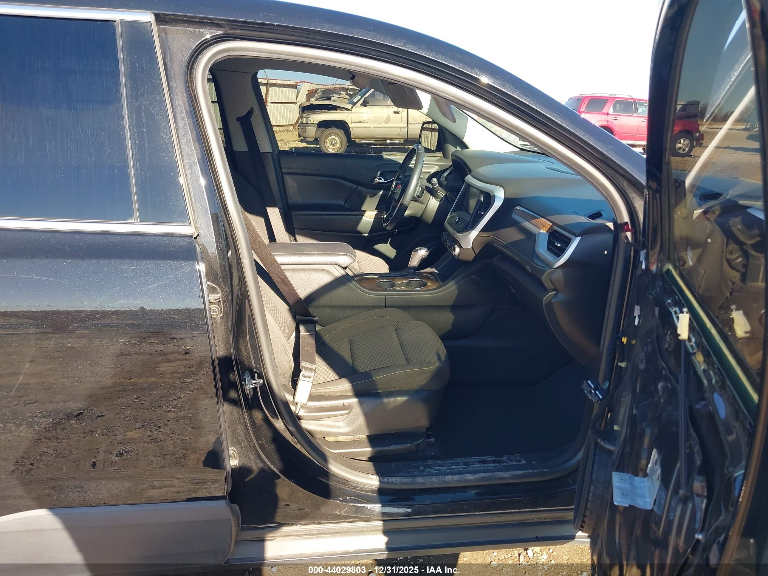 GMC ACADIA image 5