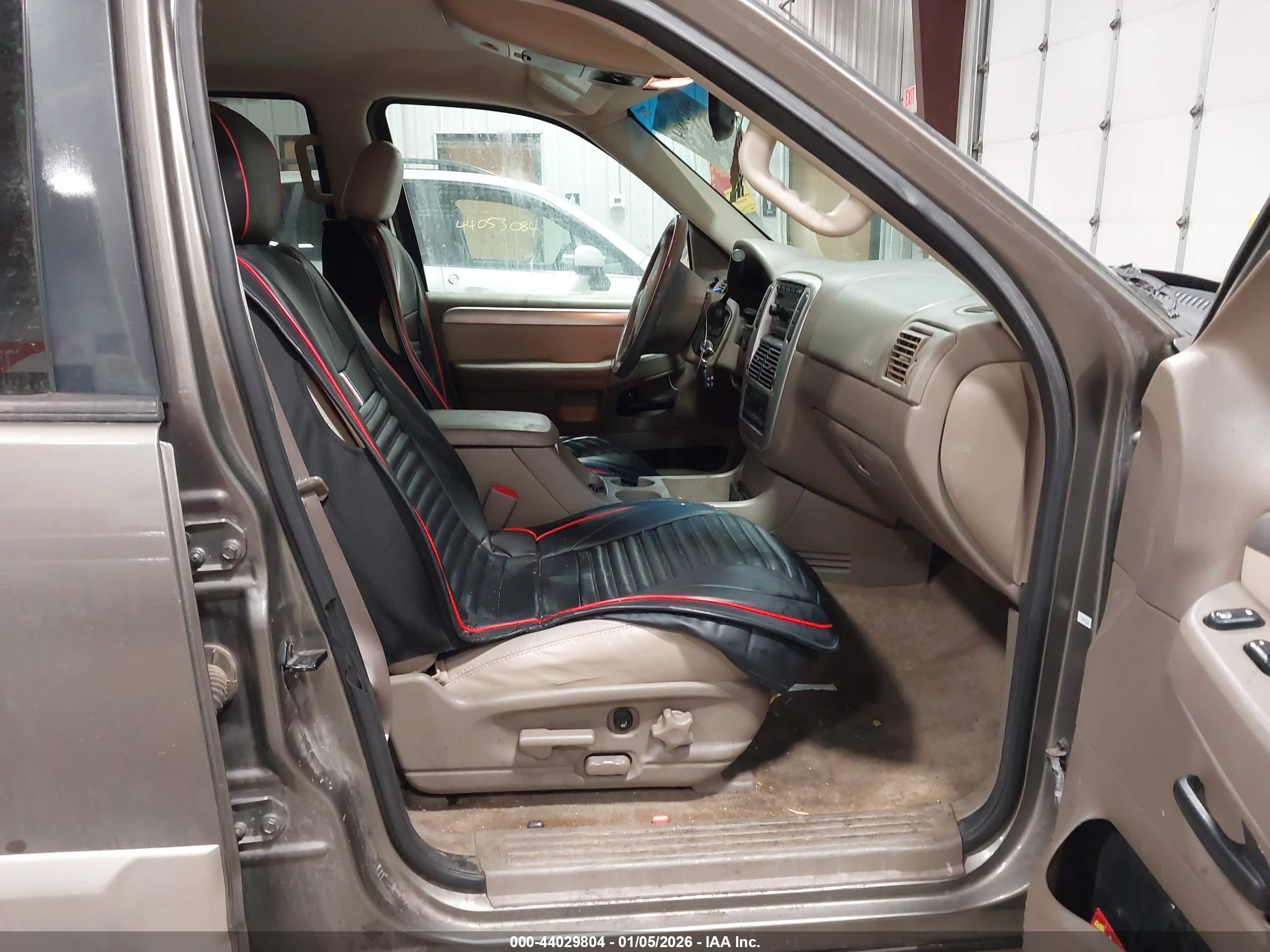 MERCURY MOUNTAINEER image 5