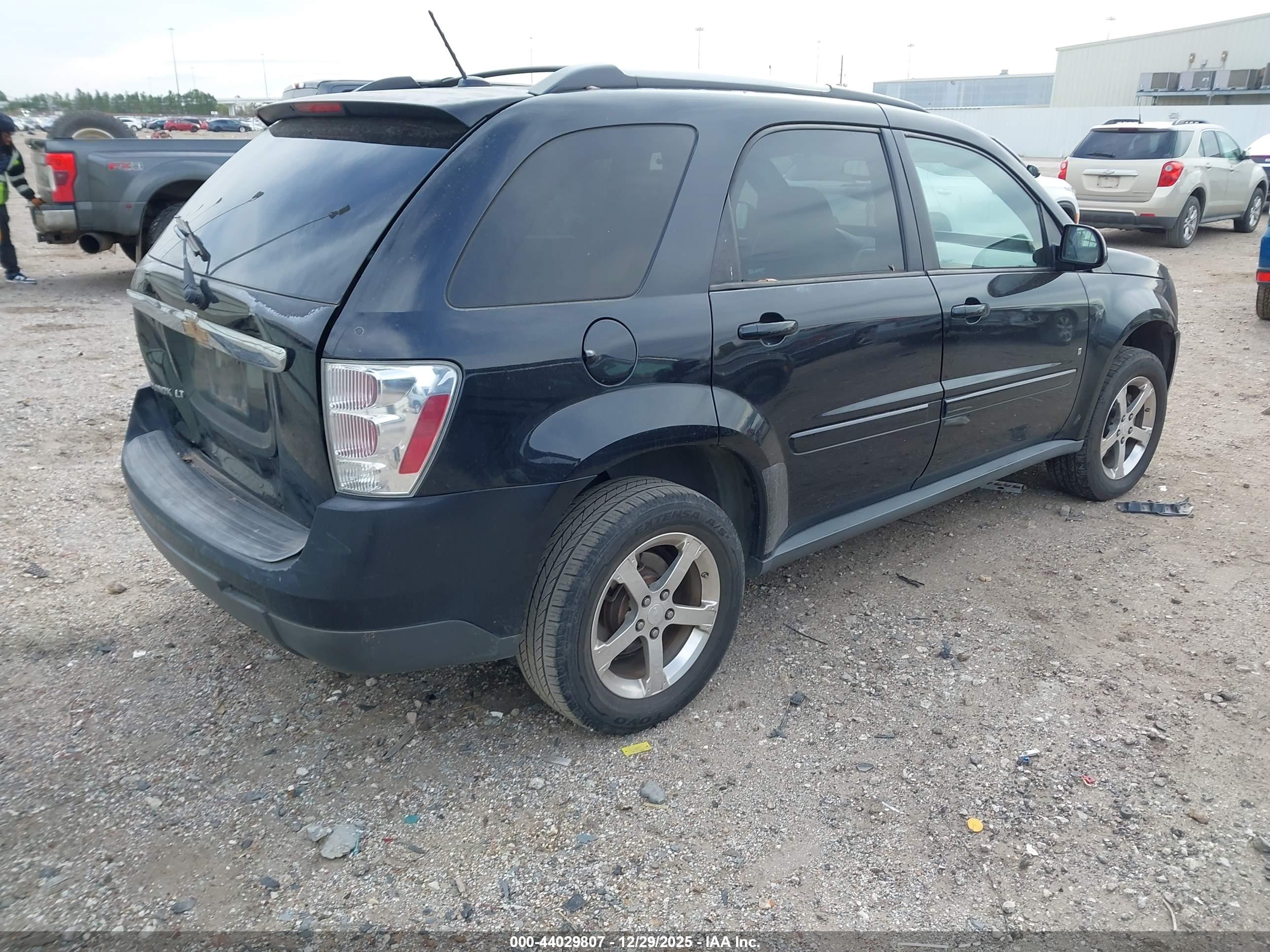 CHEVROLET EQUINOX image 4