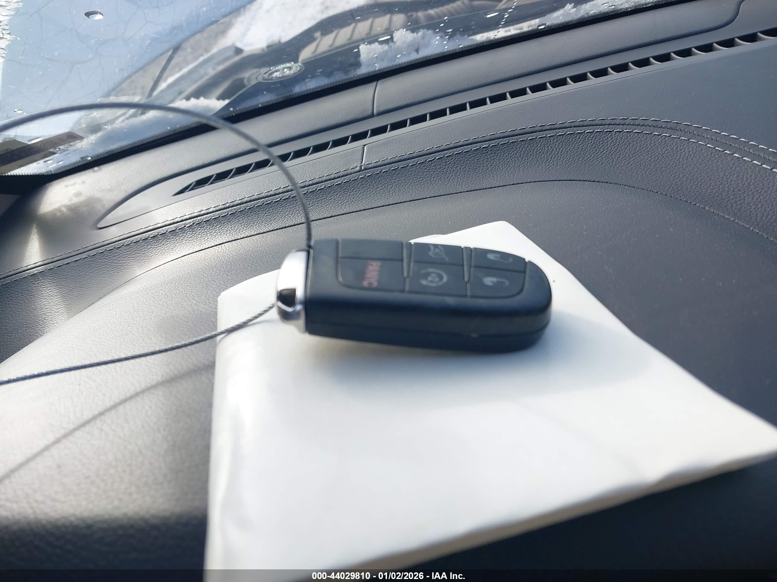 JEEP GRAND image 11