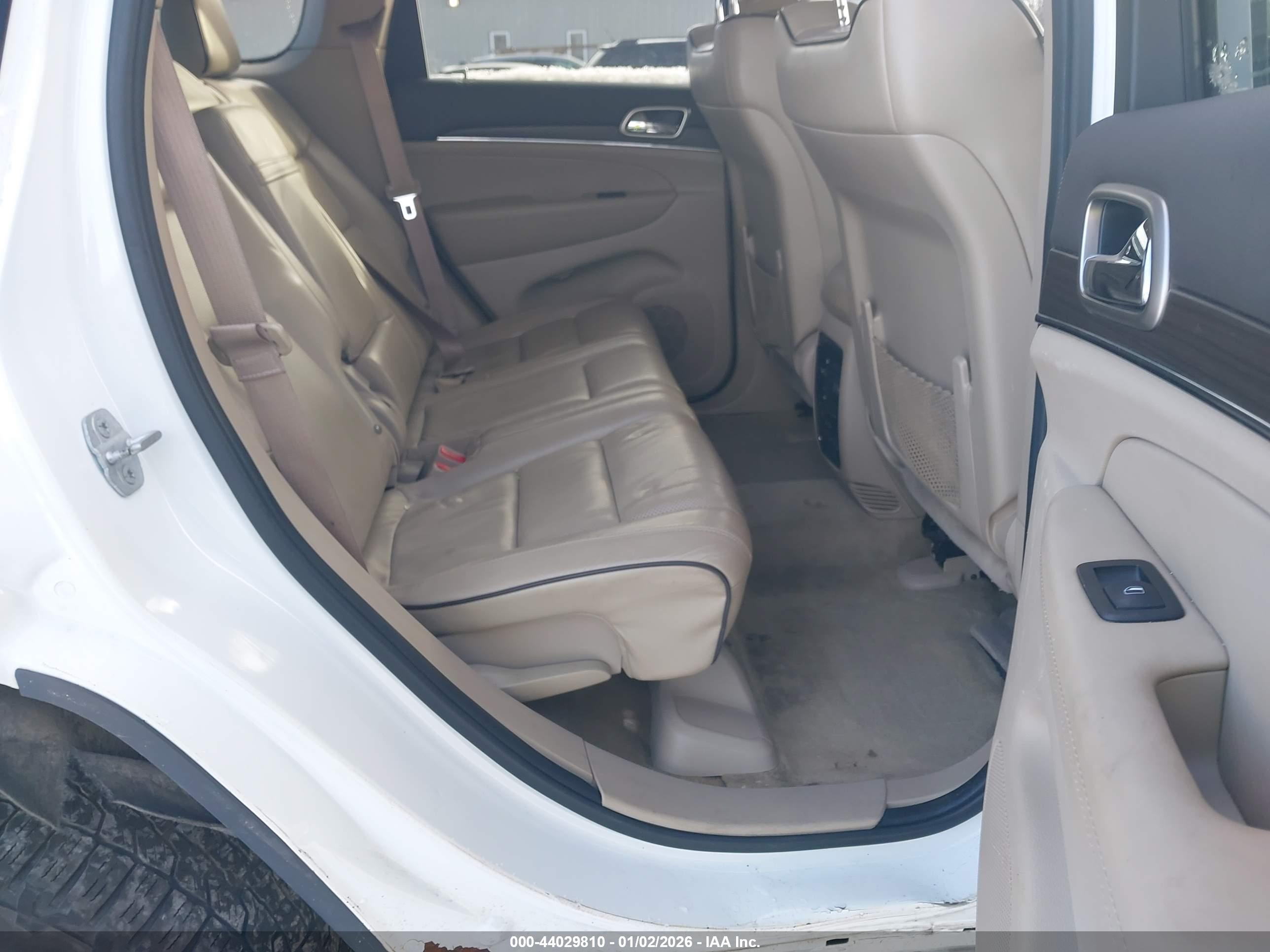 JEEP GRAND image 8
