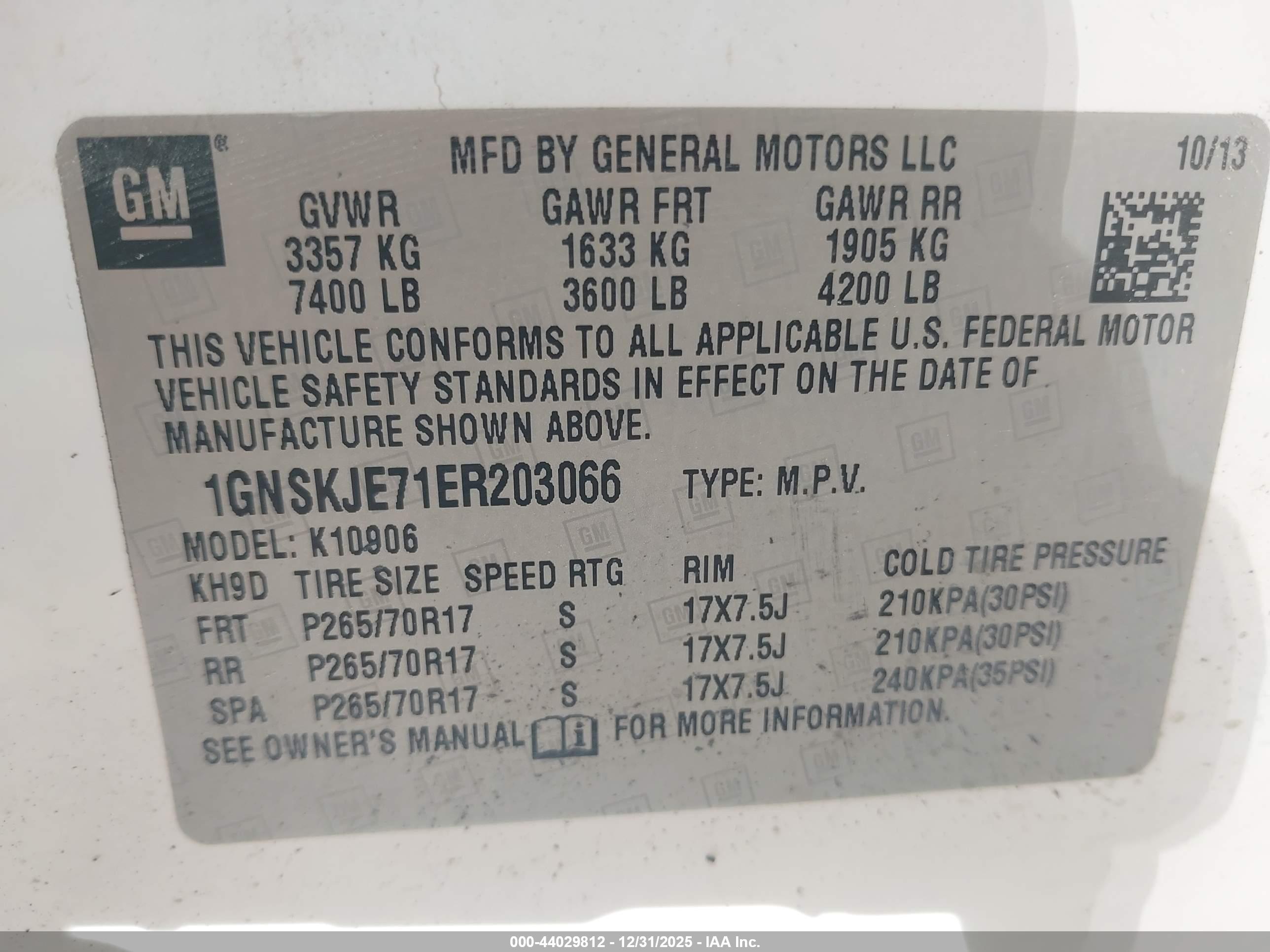 CHEVROLET SUBURBAN image 9