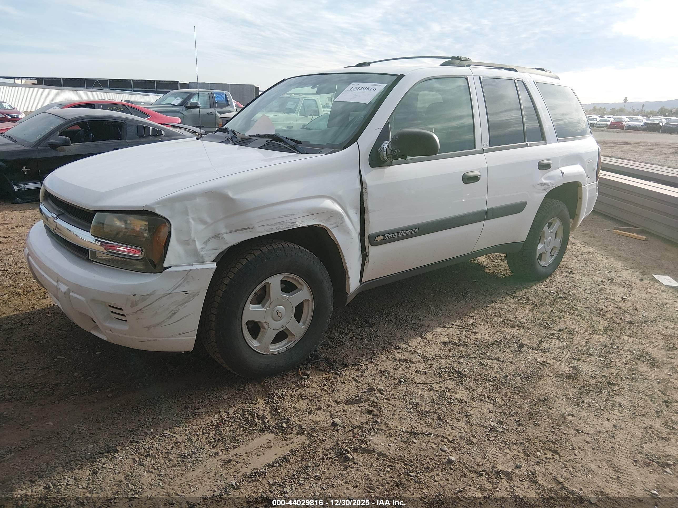 CHEVROLET TRAILBLAZER image 2