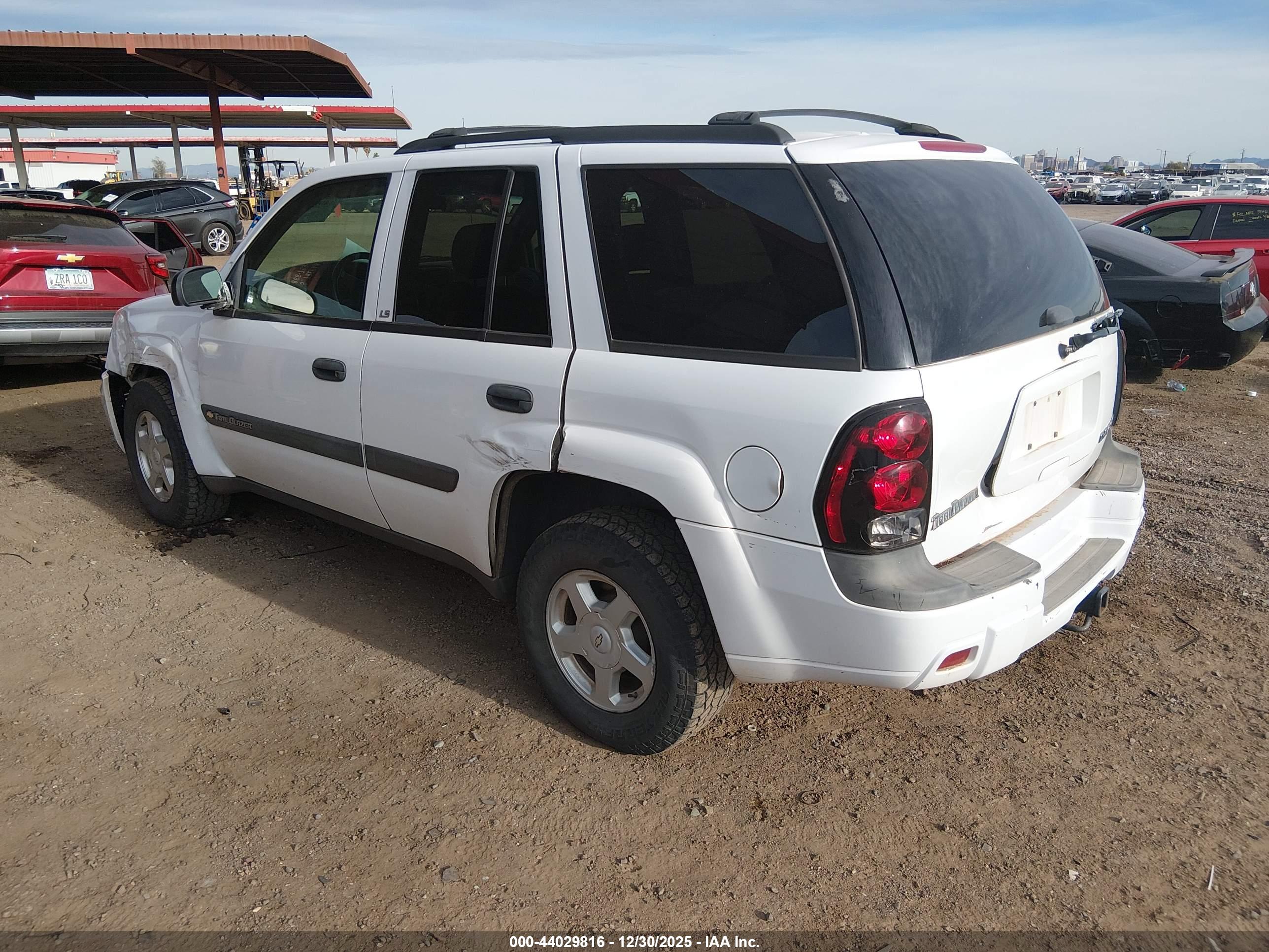 CHEVROLET TRAILBLAZER image 3