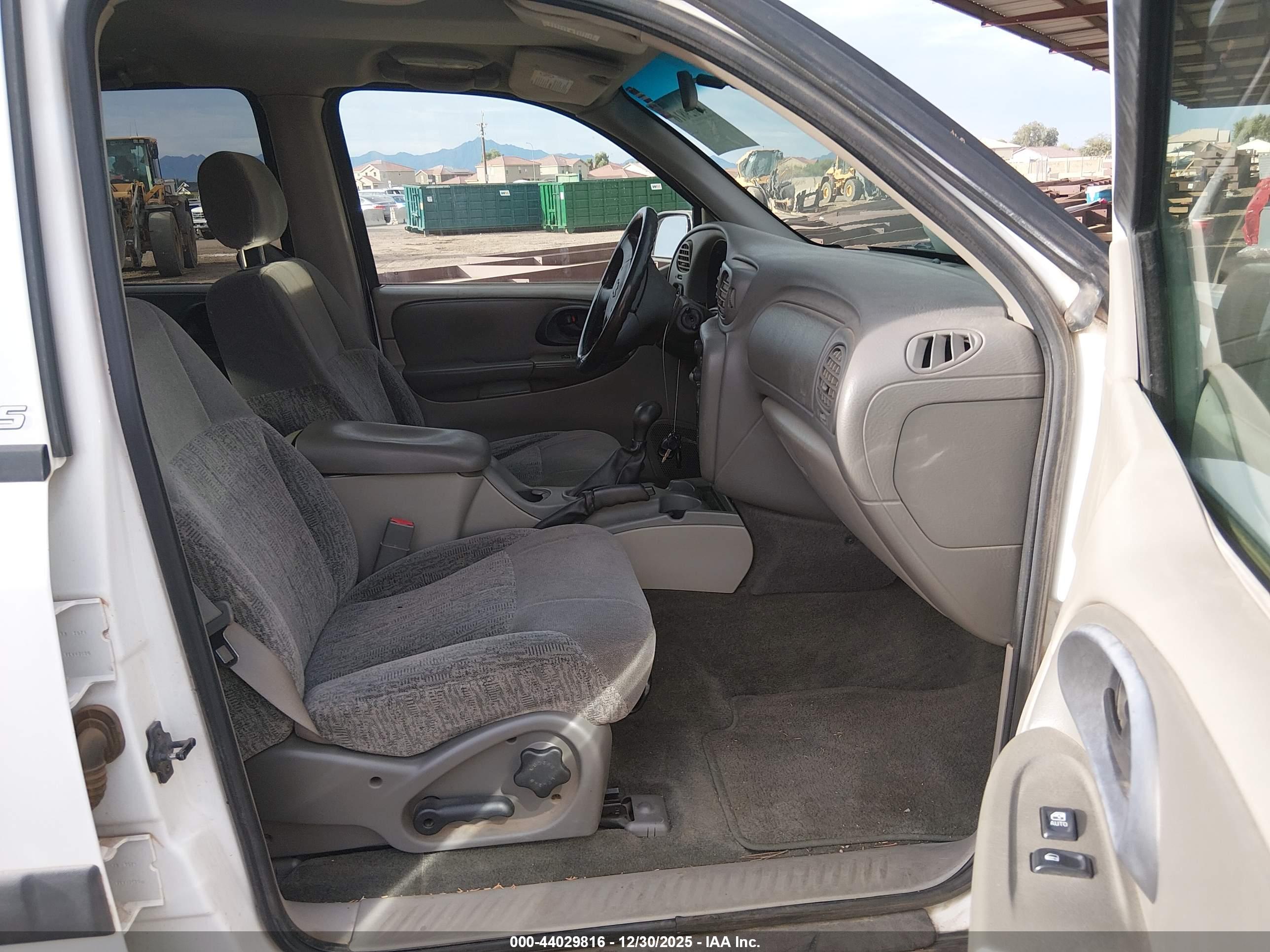 CHEVROLET TRAILBLAZER image 5