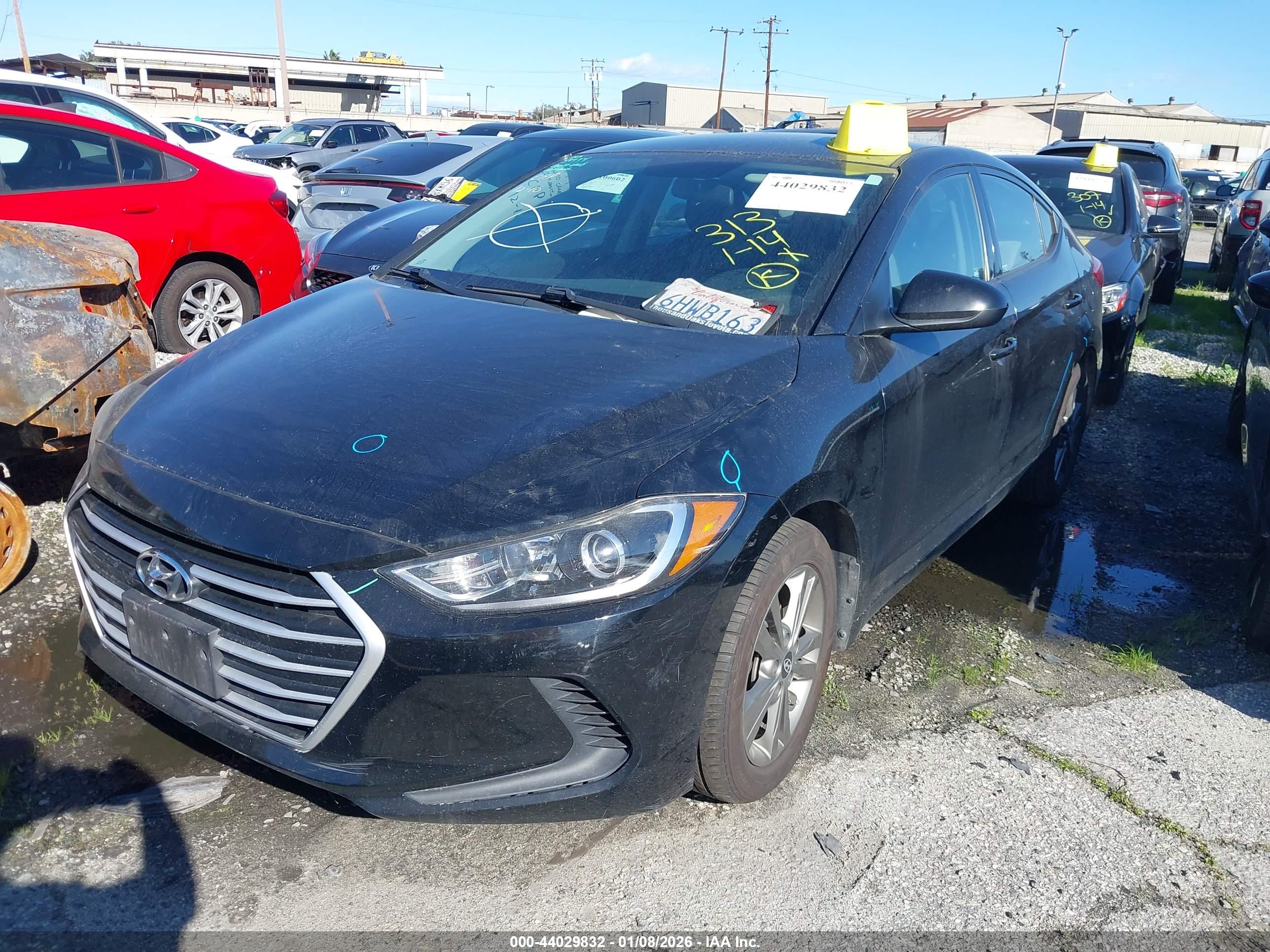 HYUNDAI ELANTRA image 2