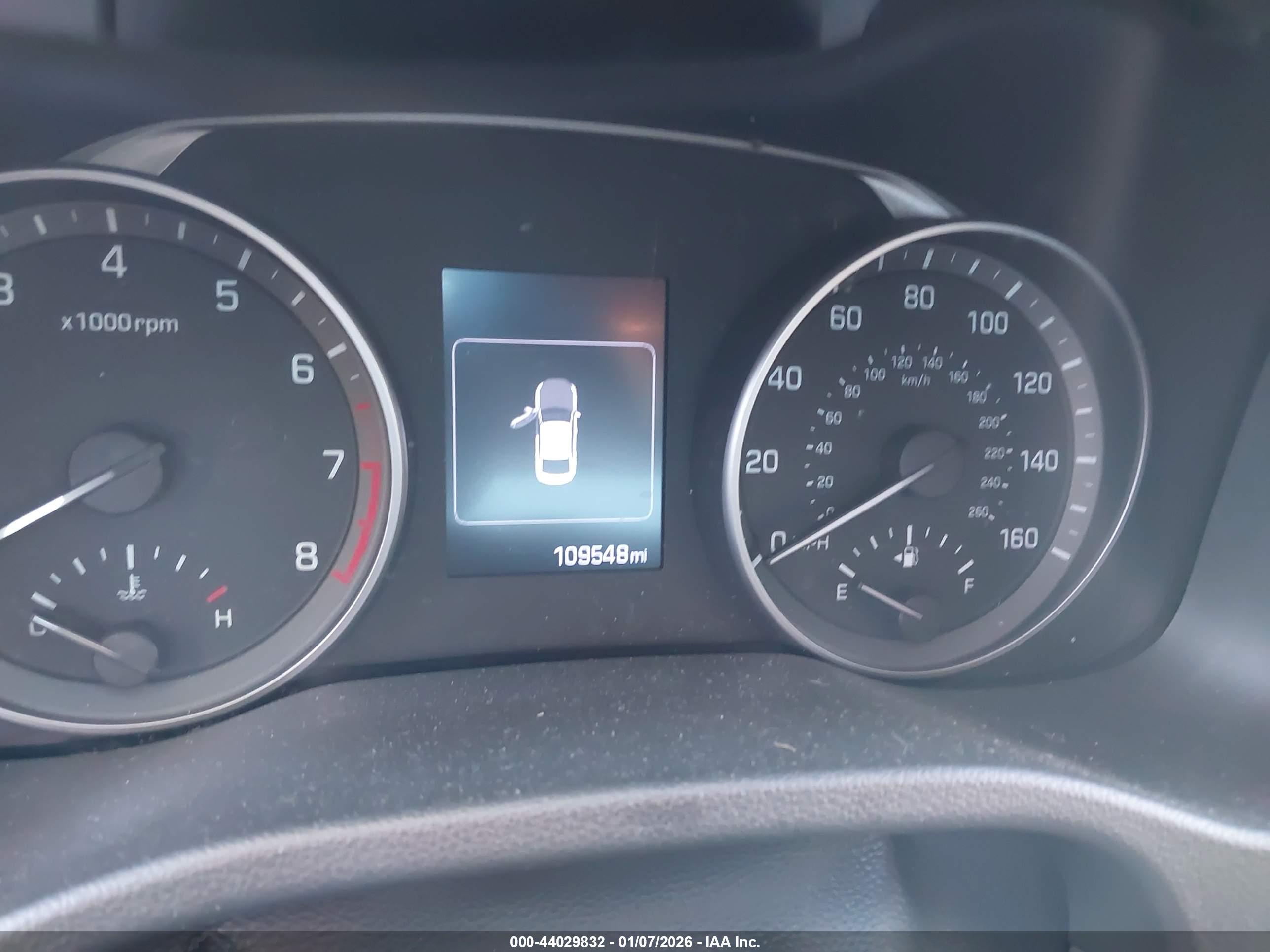 HYUNDAI ELANTRA image 7