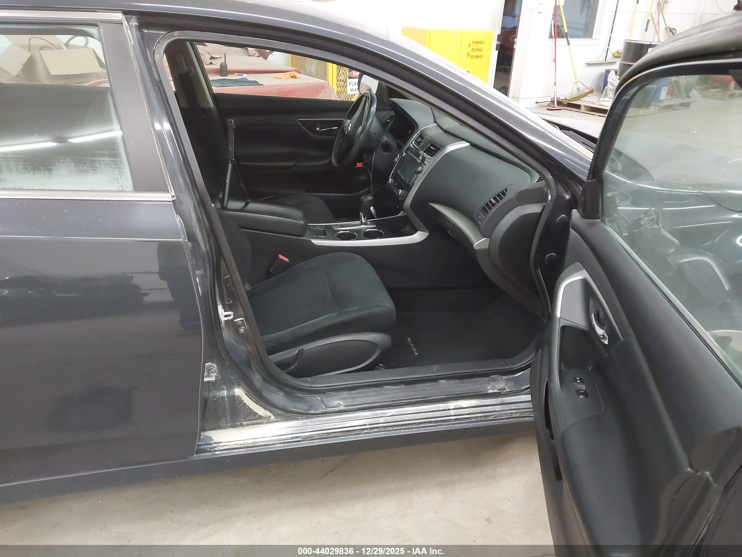 NISSAN ALTIMA image 5