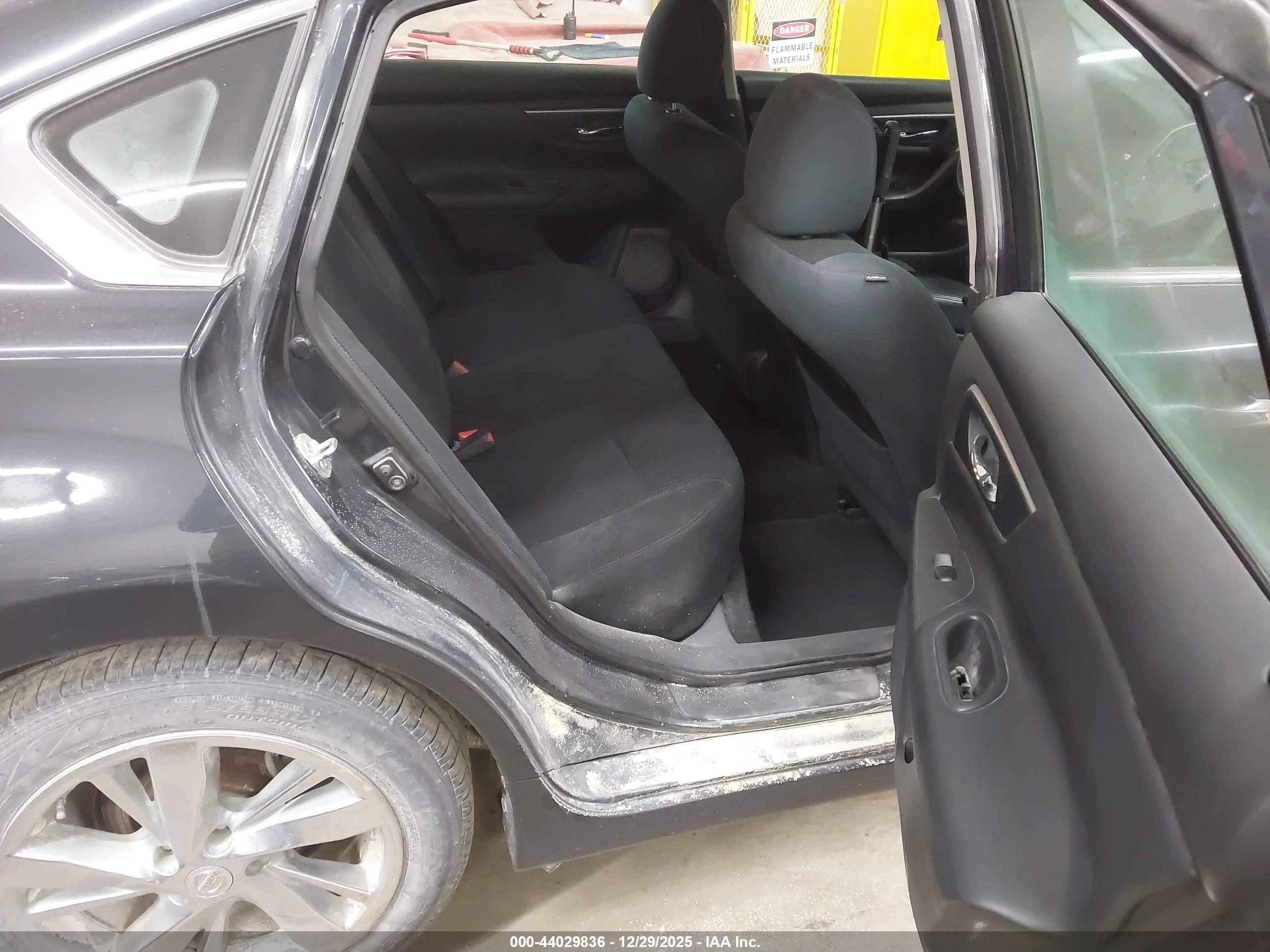 NISSAN ALTIMA image 8