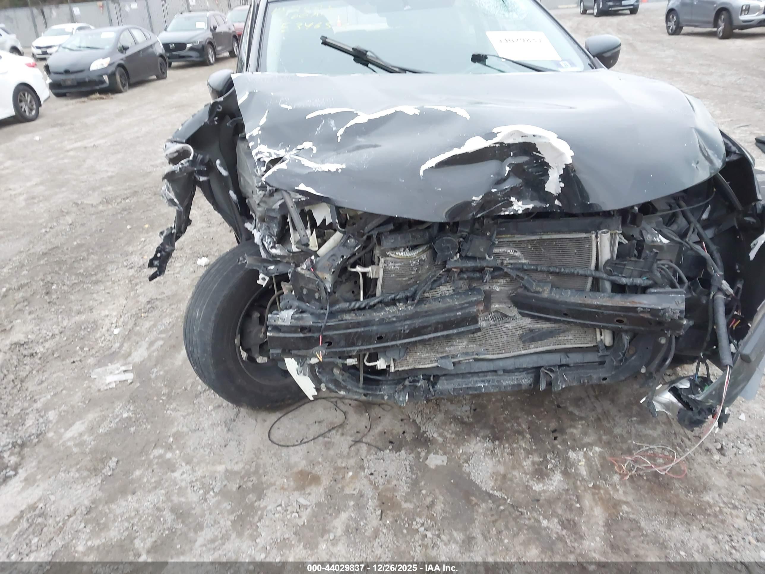 NISSAN ROGUE image 6