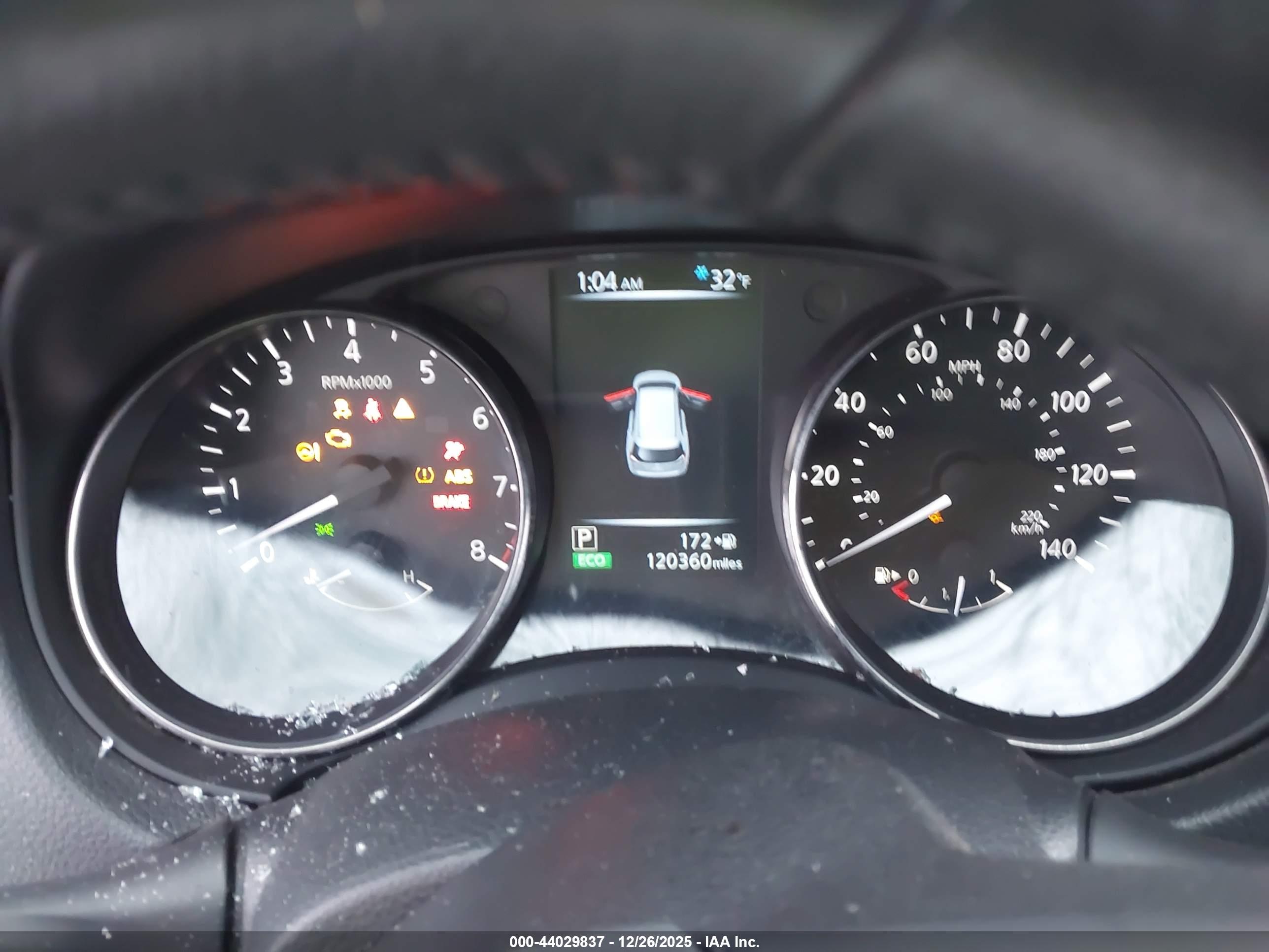 NISSAN ROGUE image 7