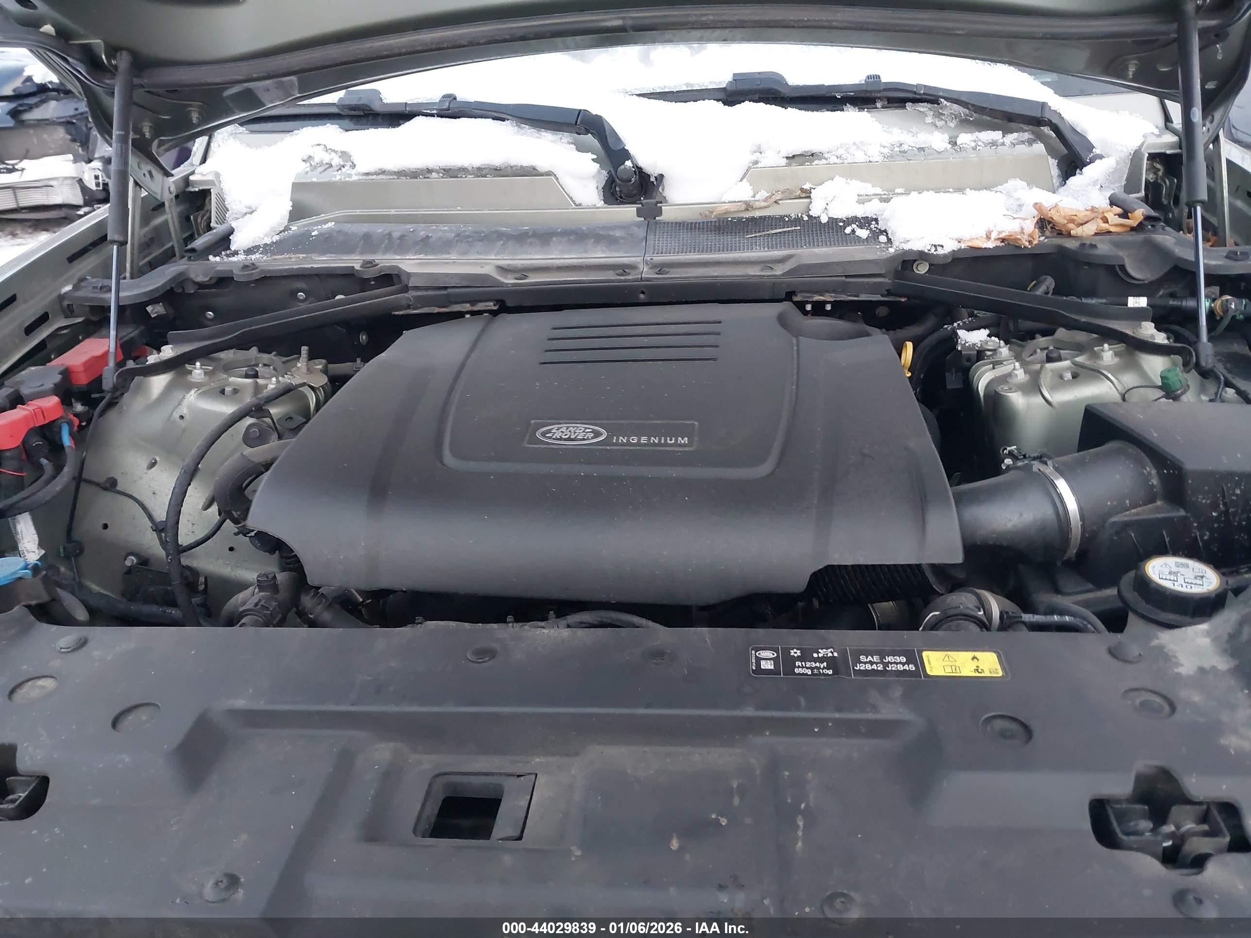 LAND ROVER image 10