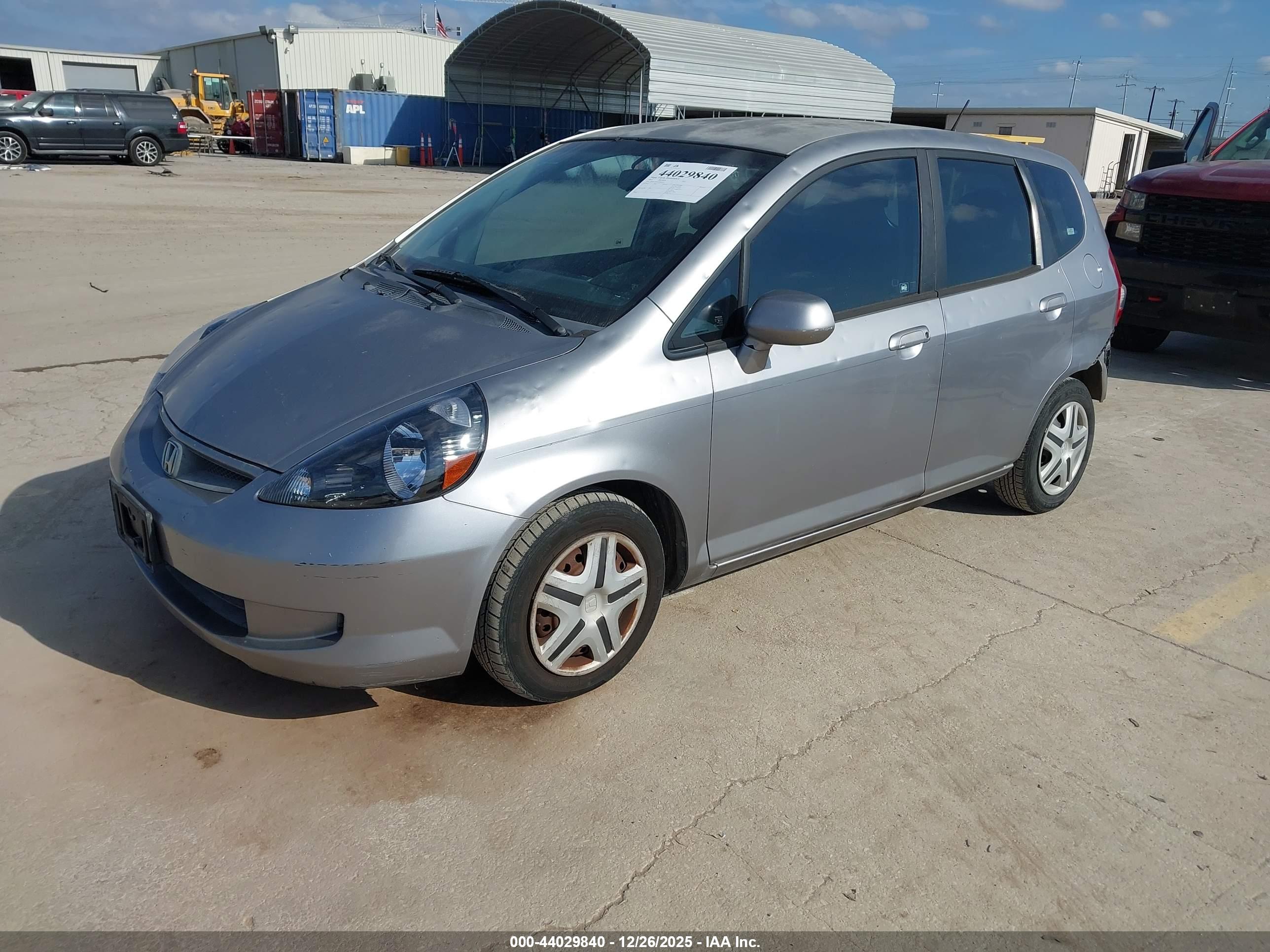 HONDA FIT image 2