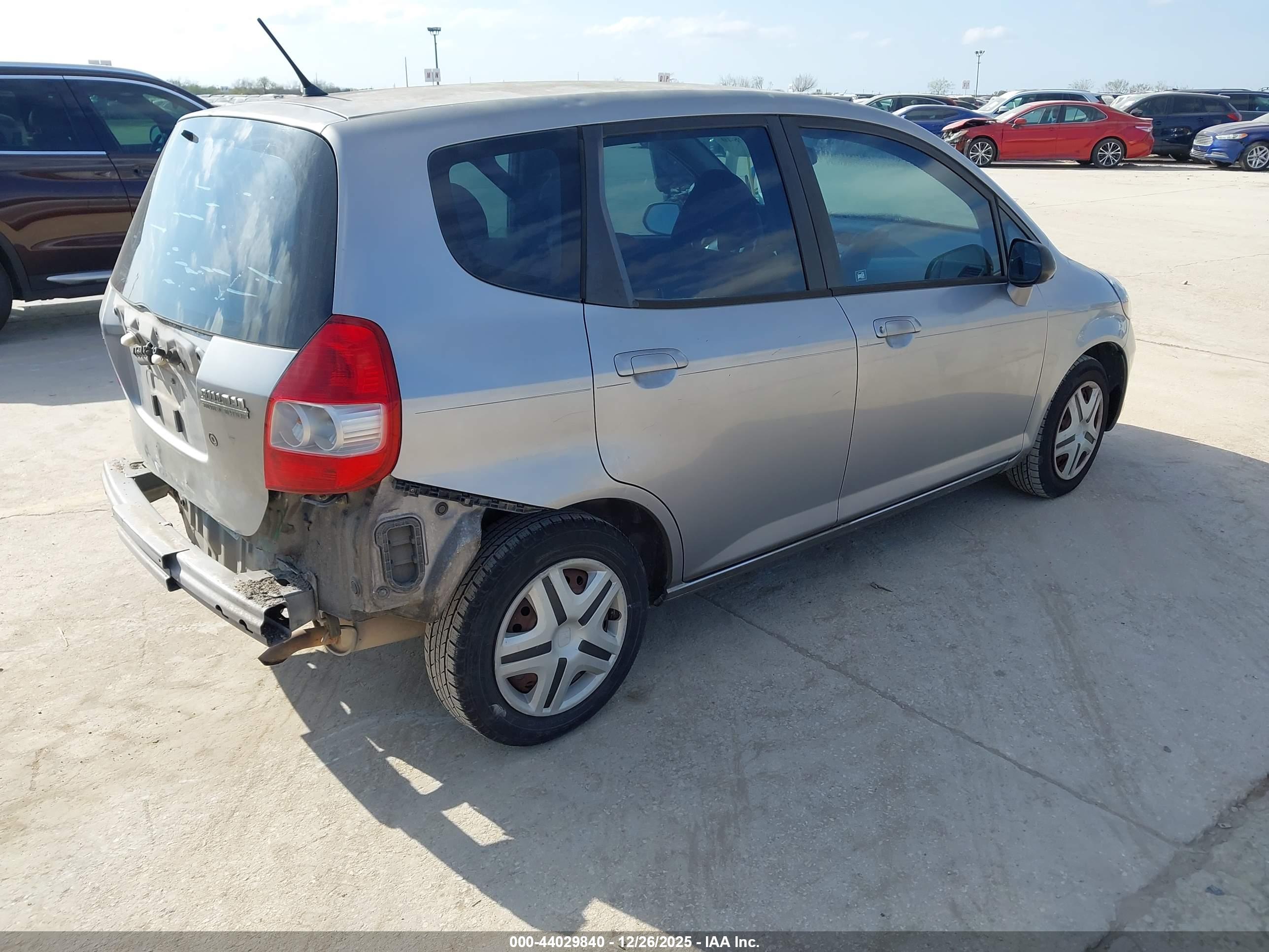 HONDA FIT image 4
