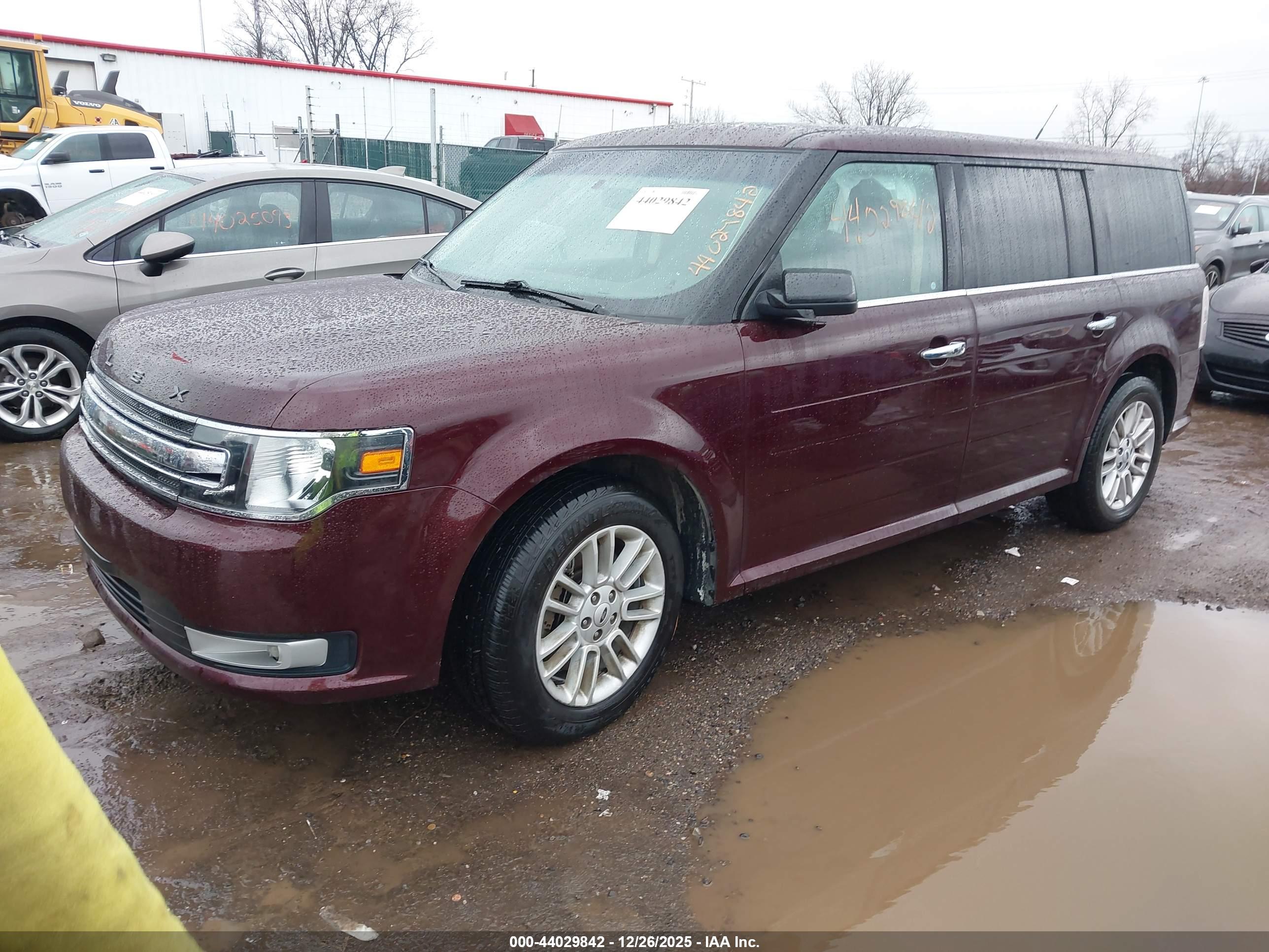 FORD FLEX image 2