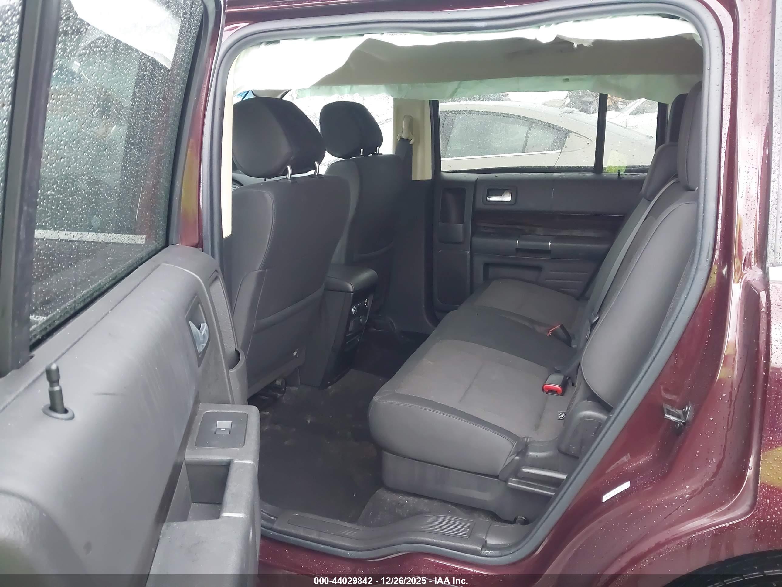 FORD FLEX image 8