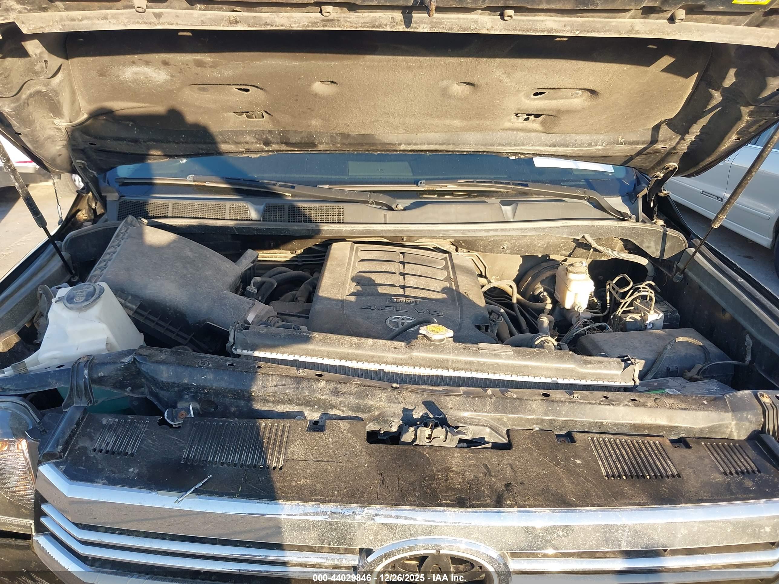 TOYOTA TUNDRA image 10