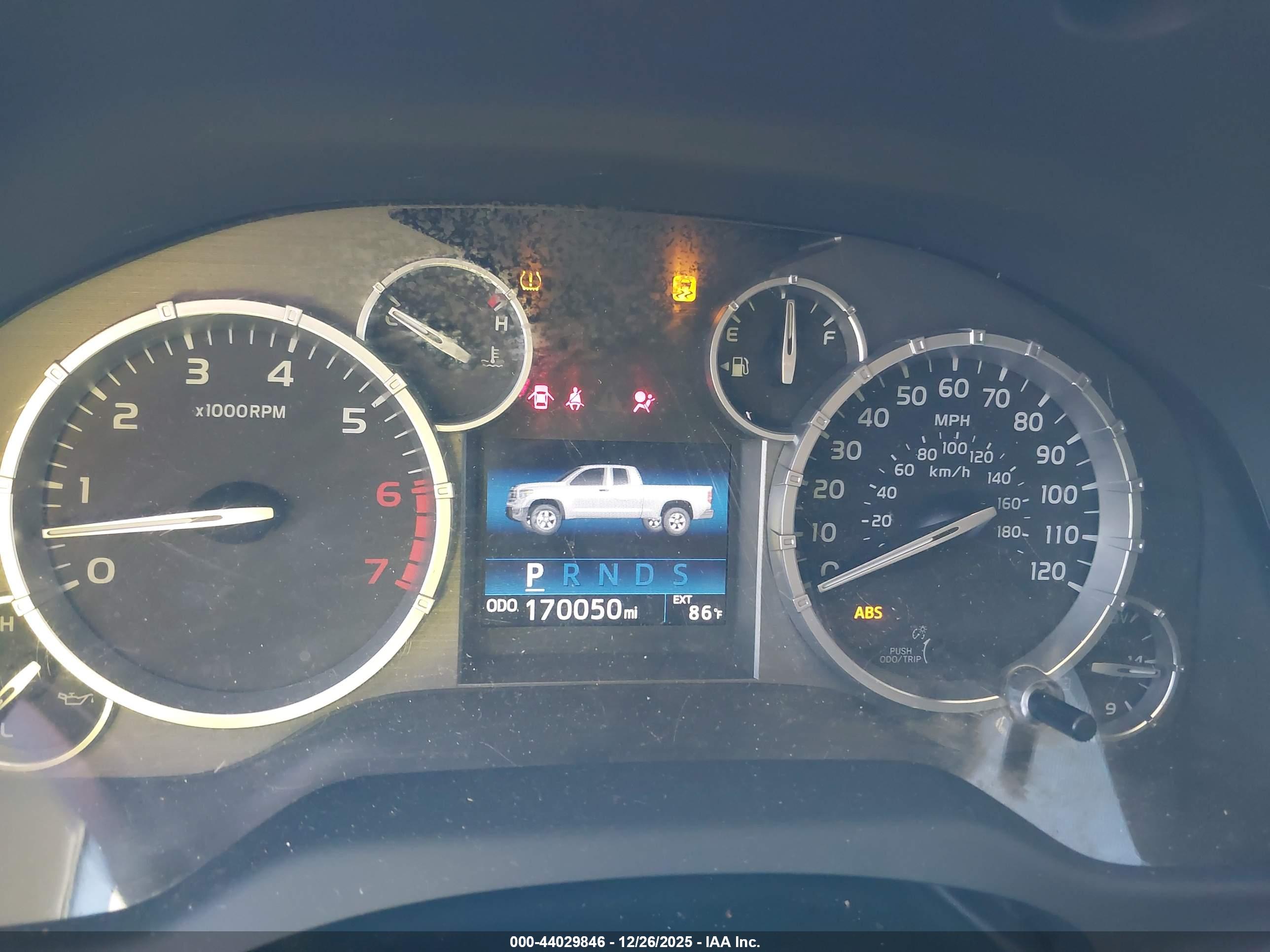 TOYOTA TUNDRA image 7
