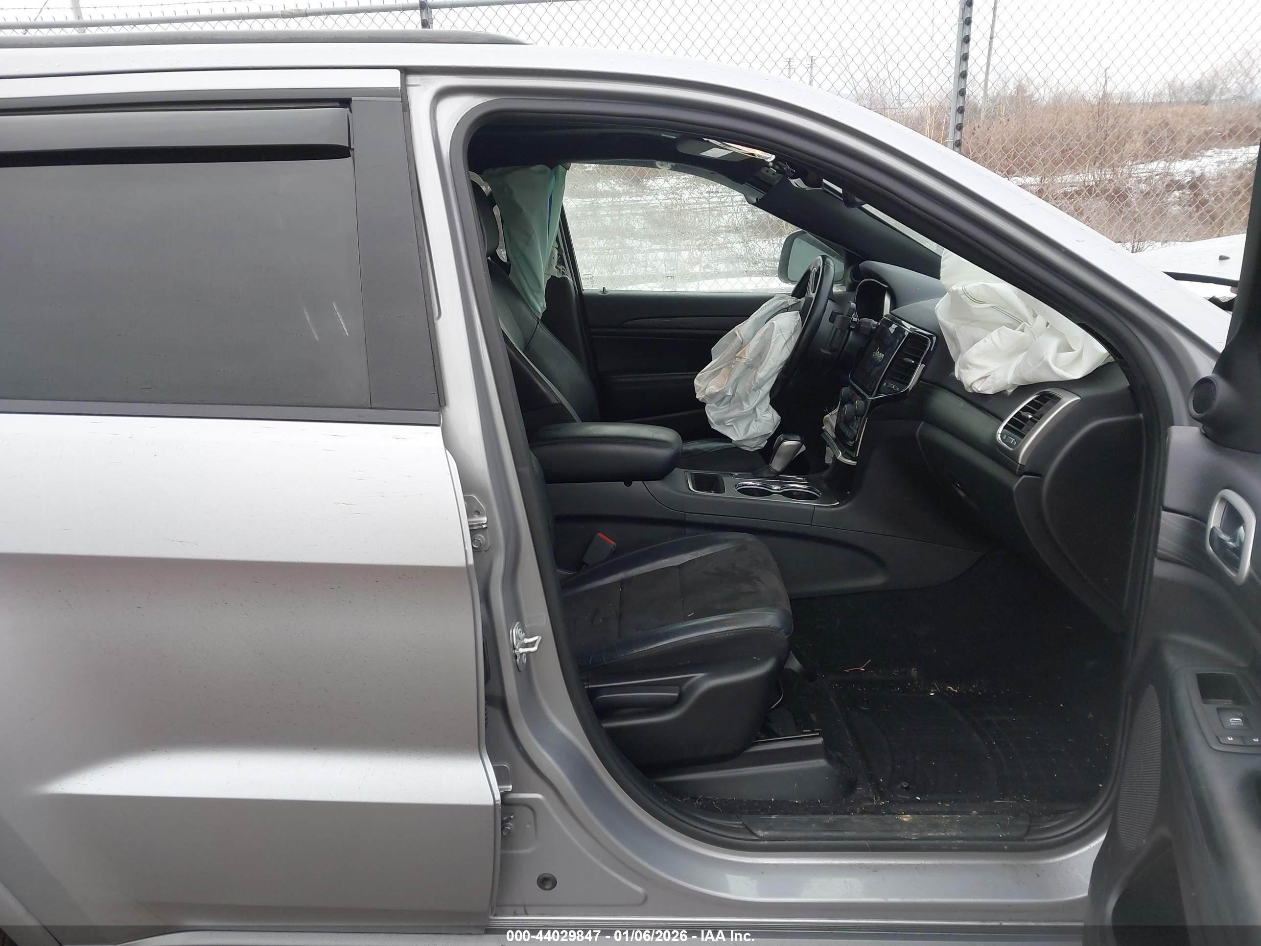 JEEP GRAND image 5