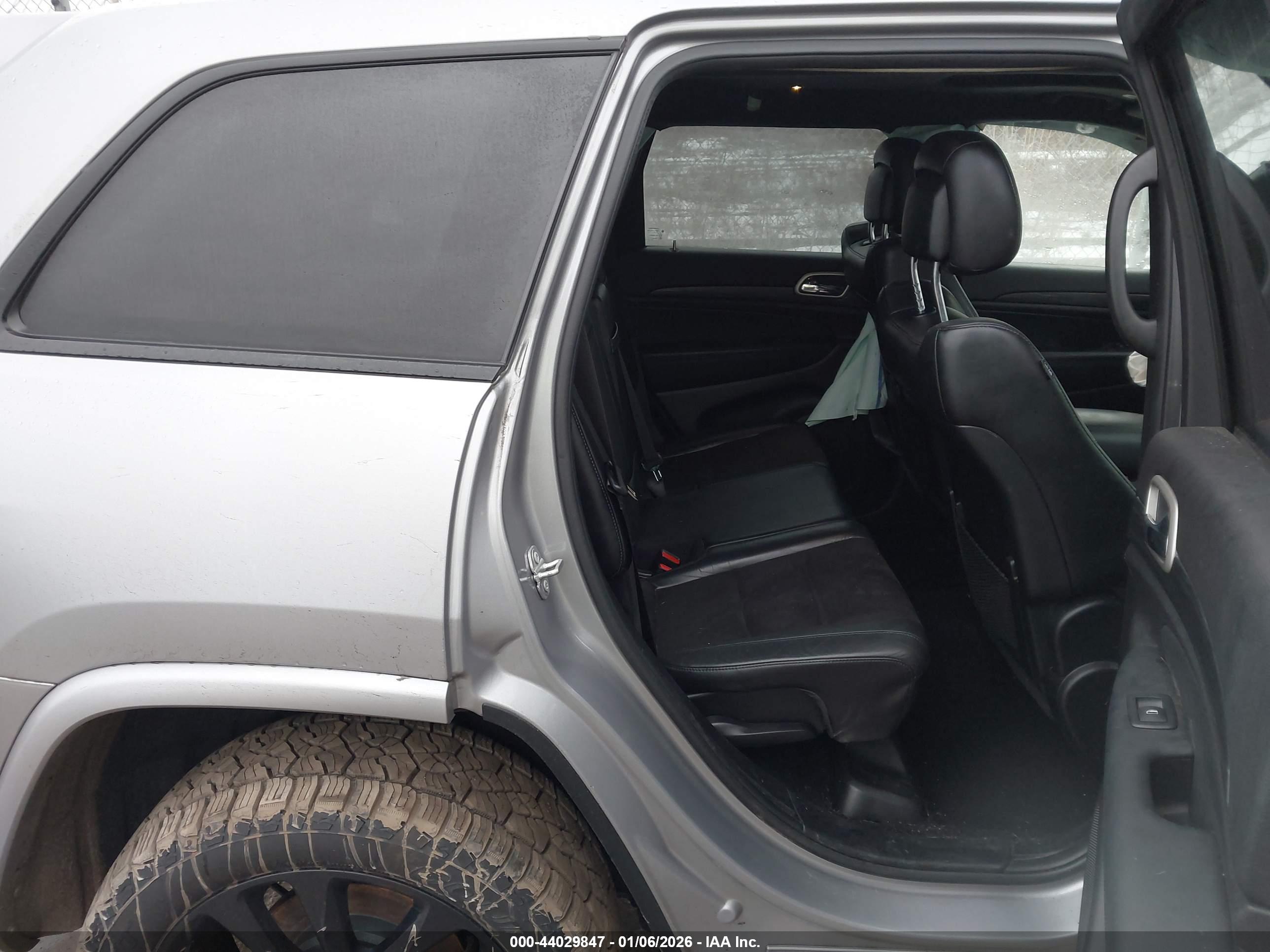JEEP GRAND image 8