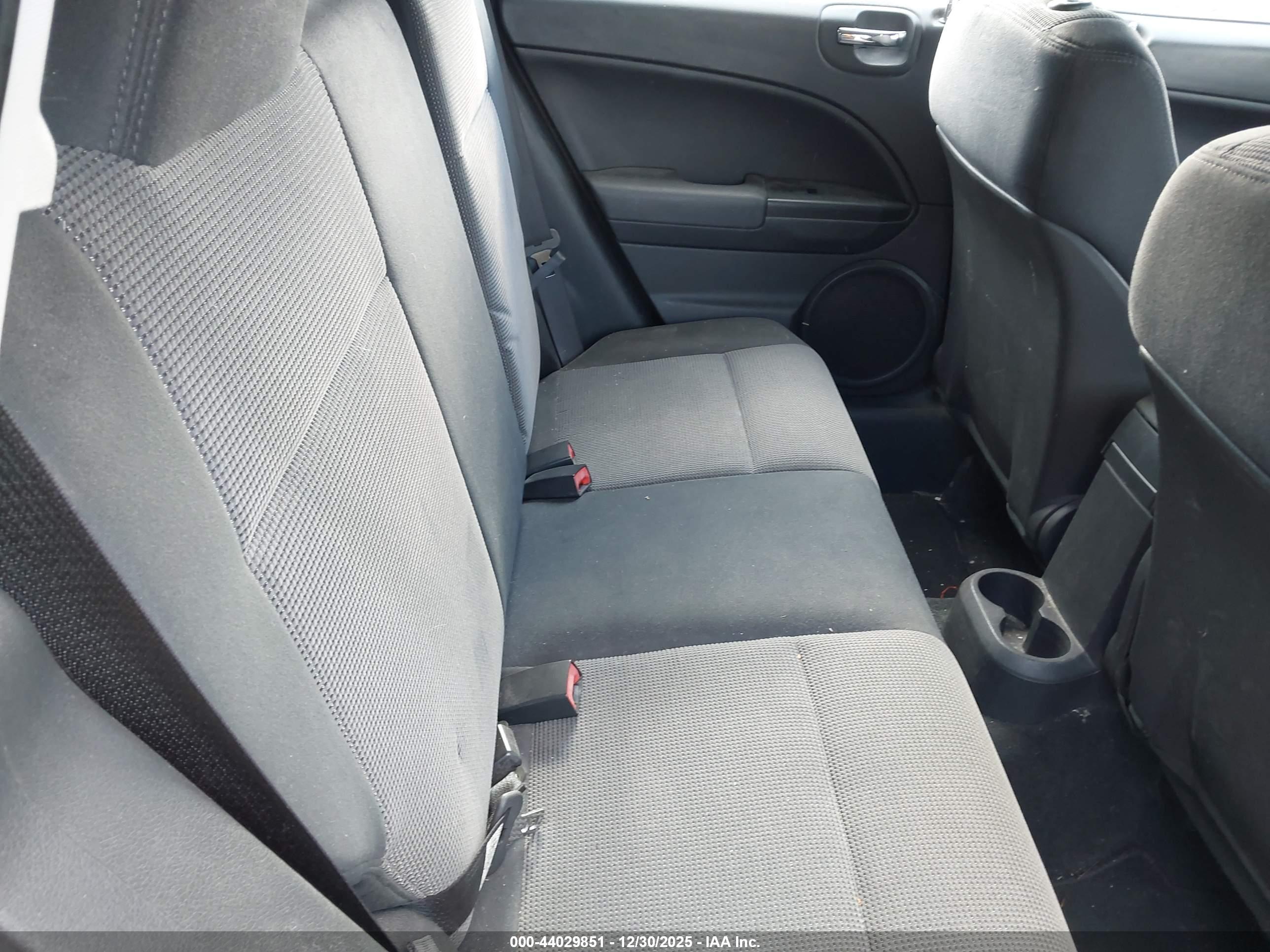 DODGE CALIBER image 8