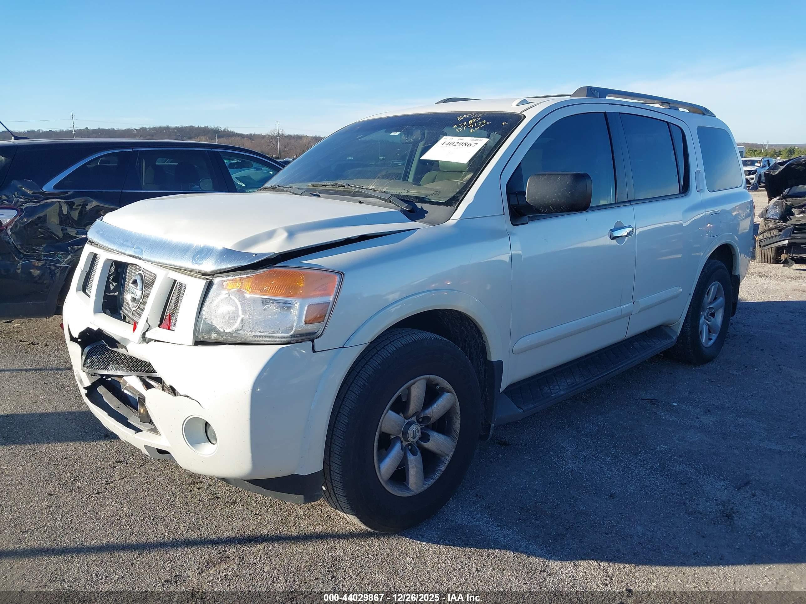 NISSAN ARMADA image 2