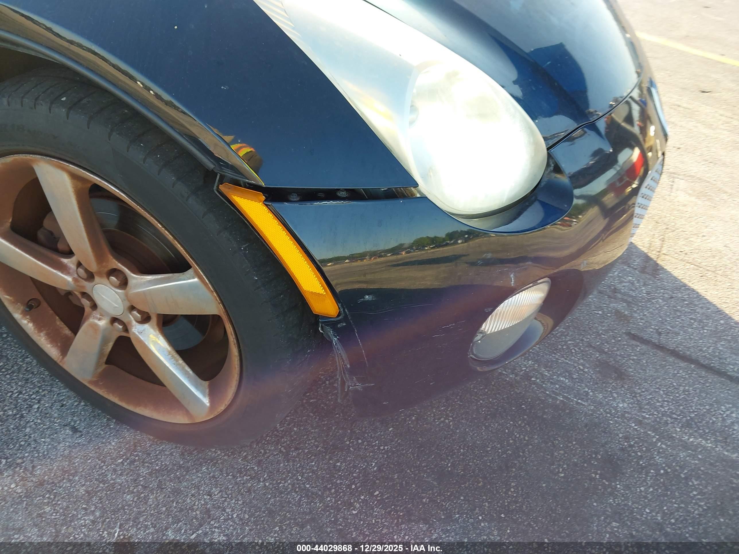 PONTIAC SOLSTICE image 6