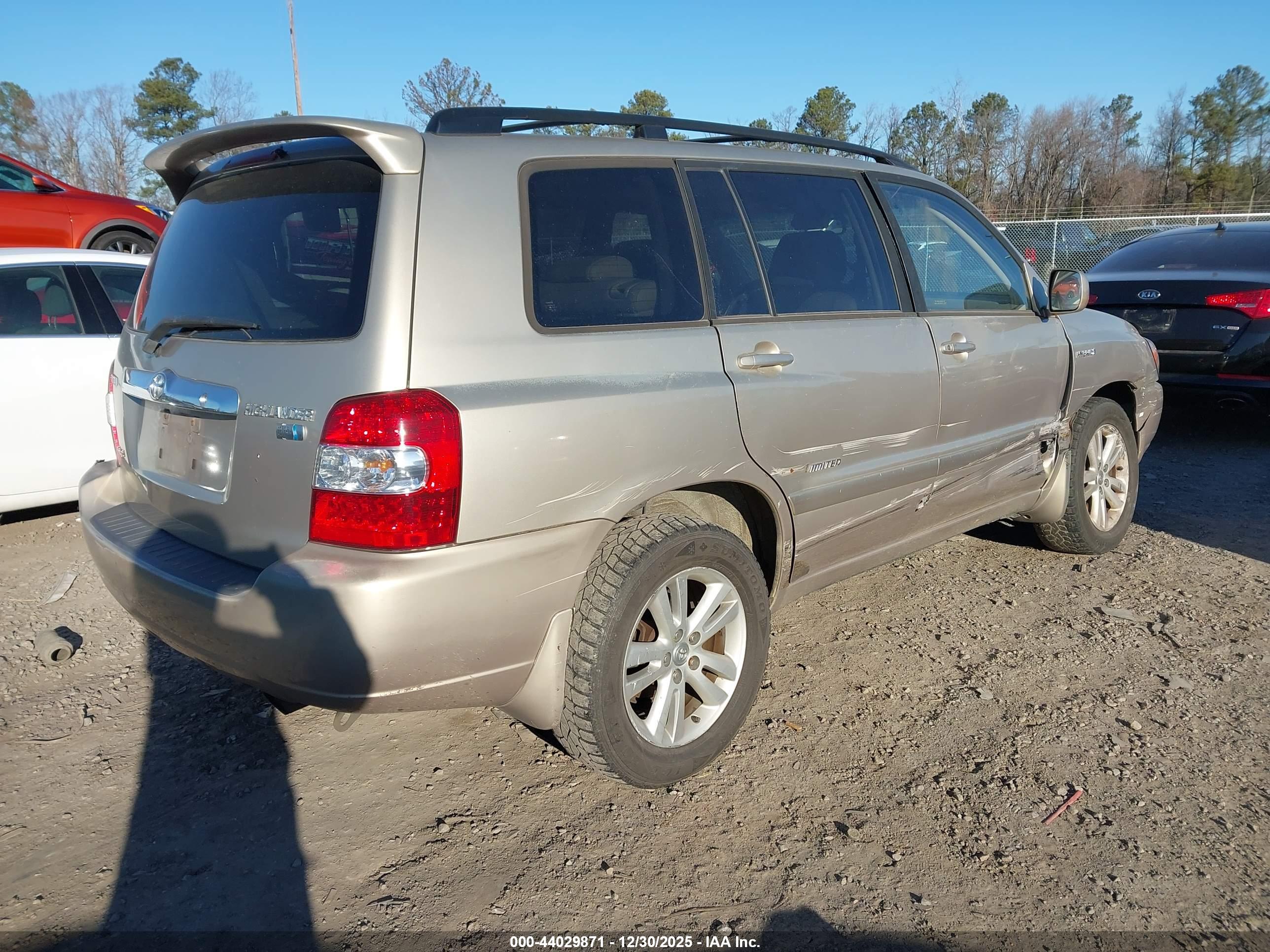 TOYOTA HIGHLANDER image 4
