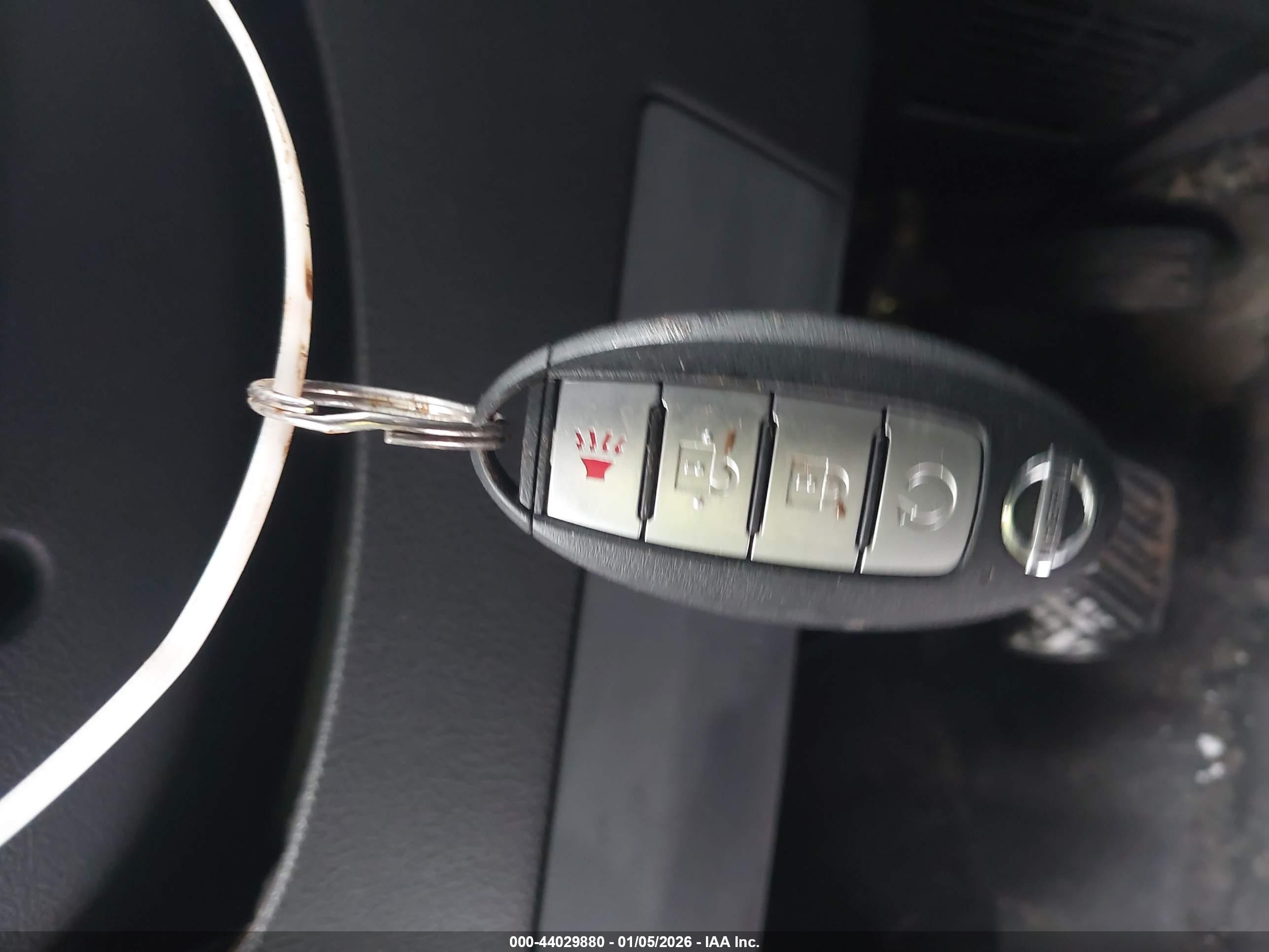 NISSAN TITAN image 11