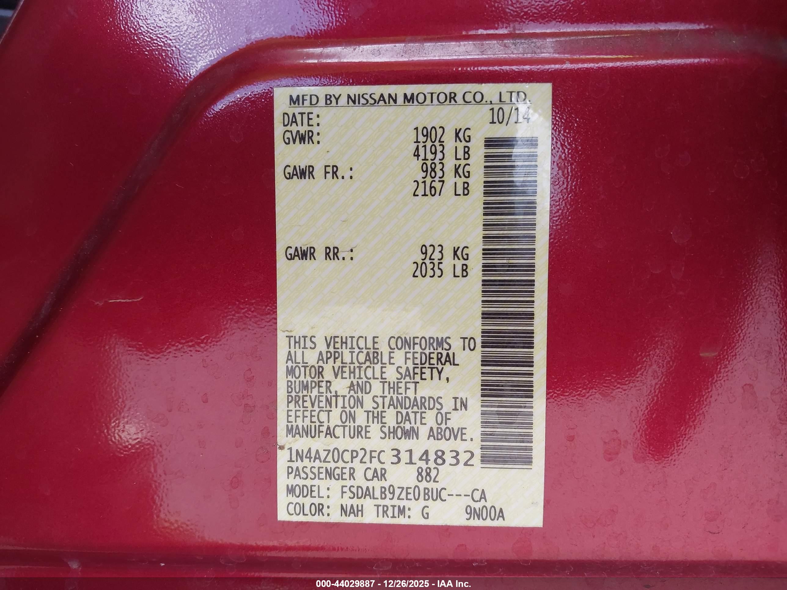 NISSAN LEAF image 9