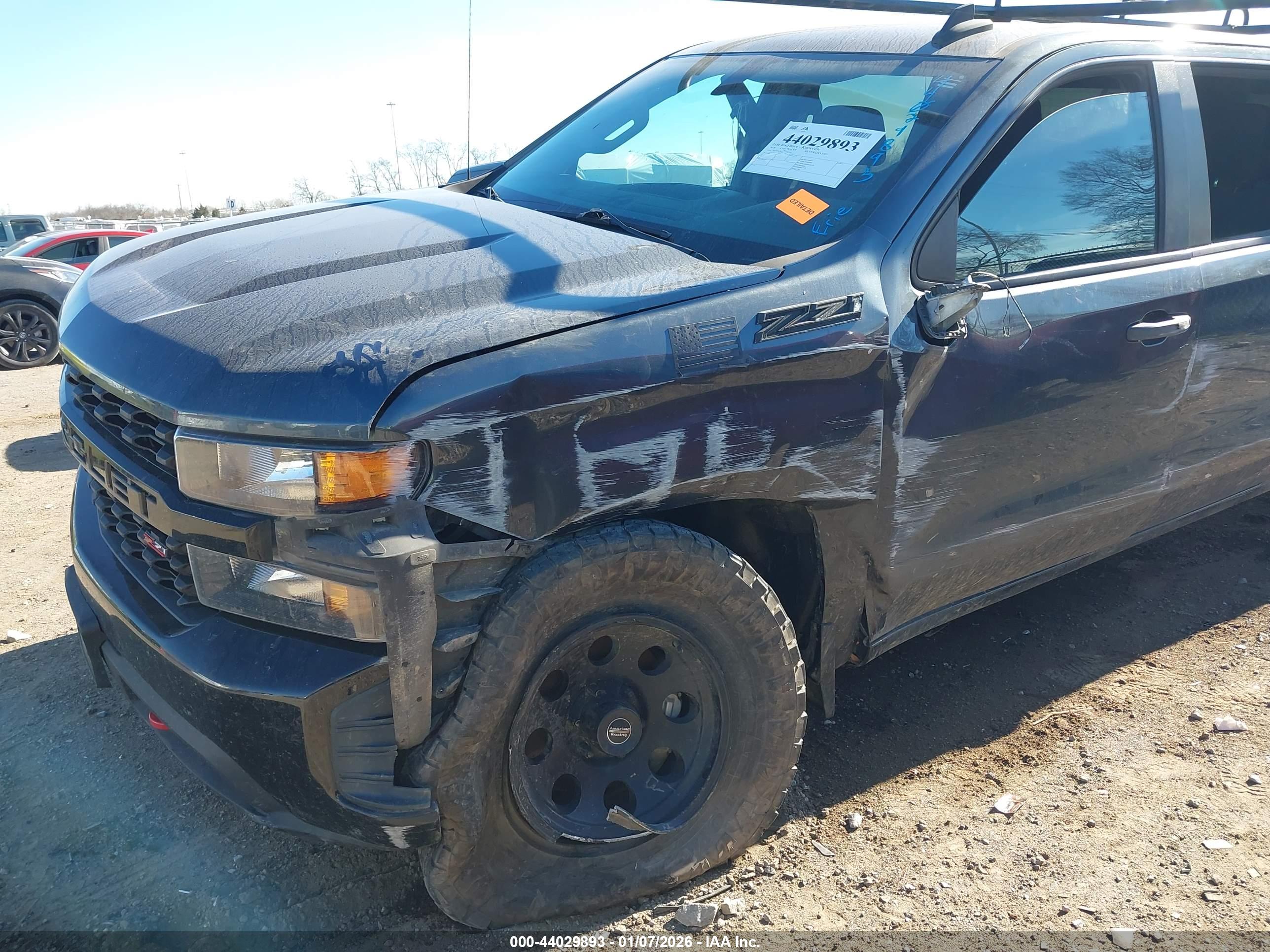 CHEVROLET SILVERADO image 6