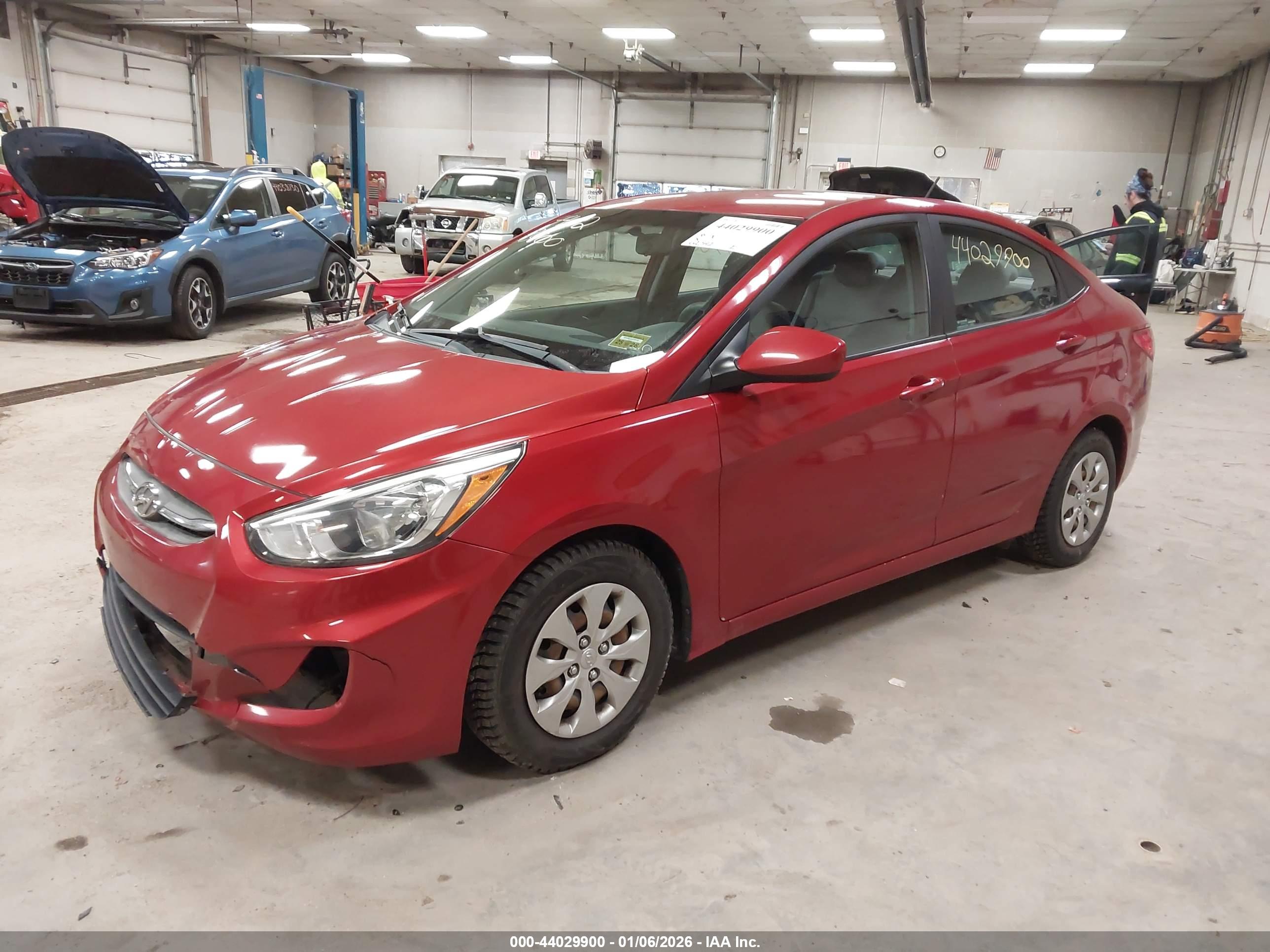 HYUNDAI ACCENT image 2