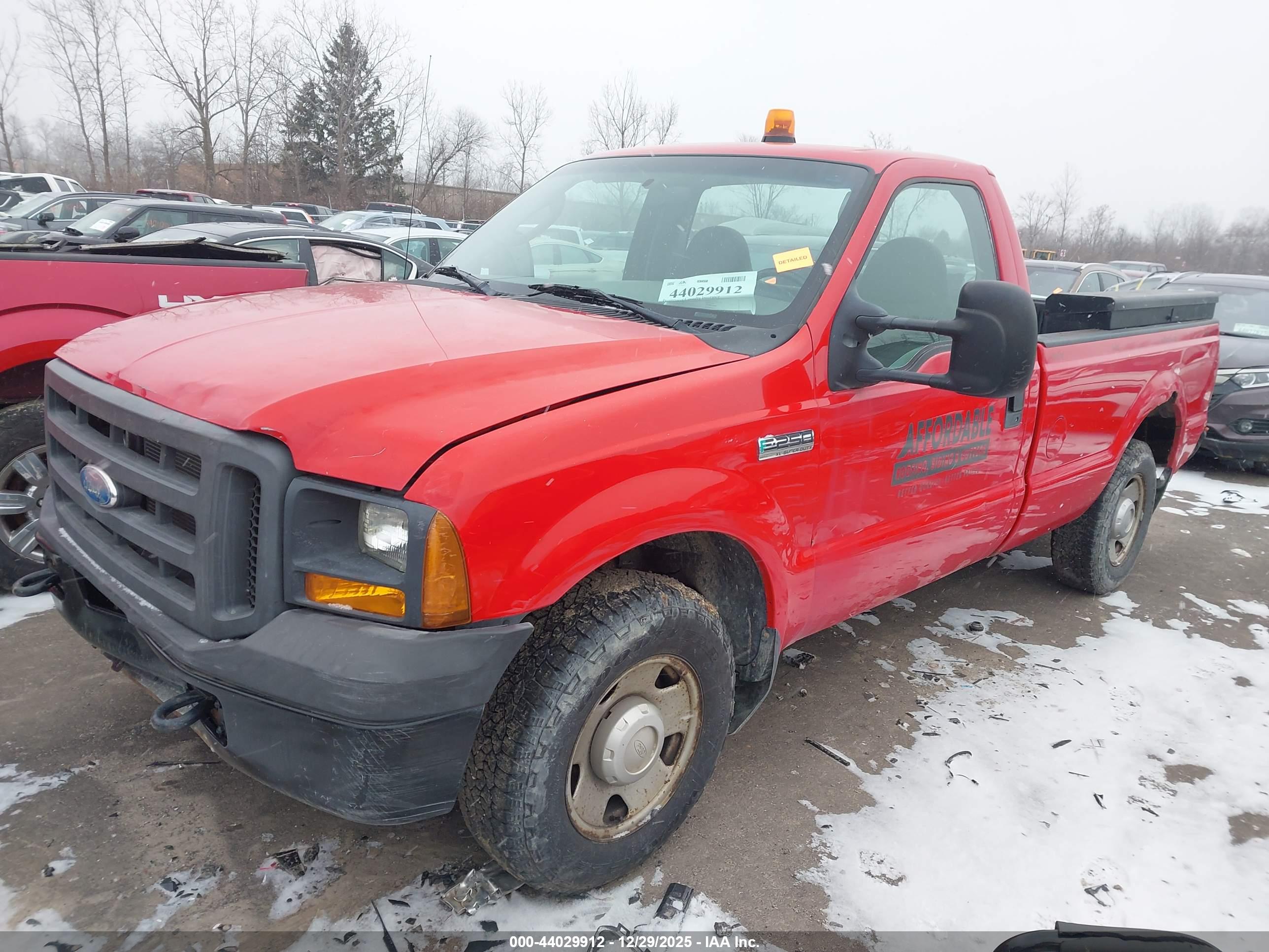 FORD F-250 image 2