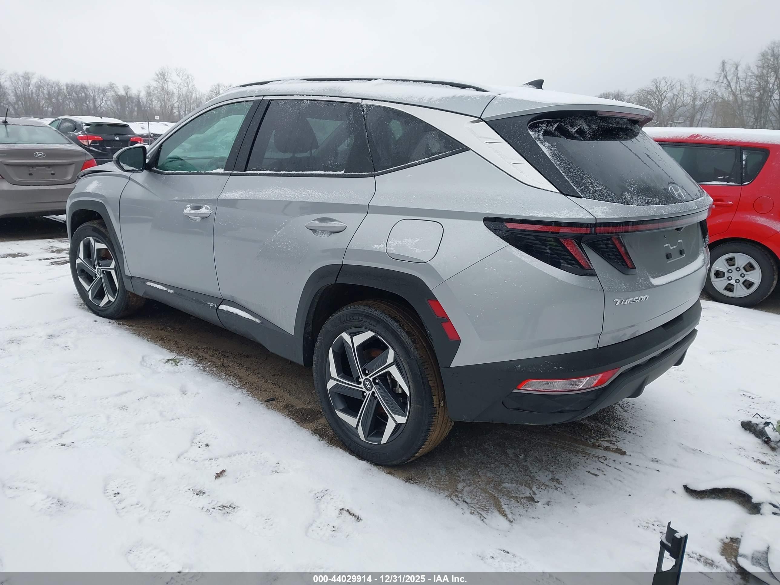 HYUNDAI TUCSON image 3