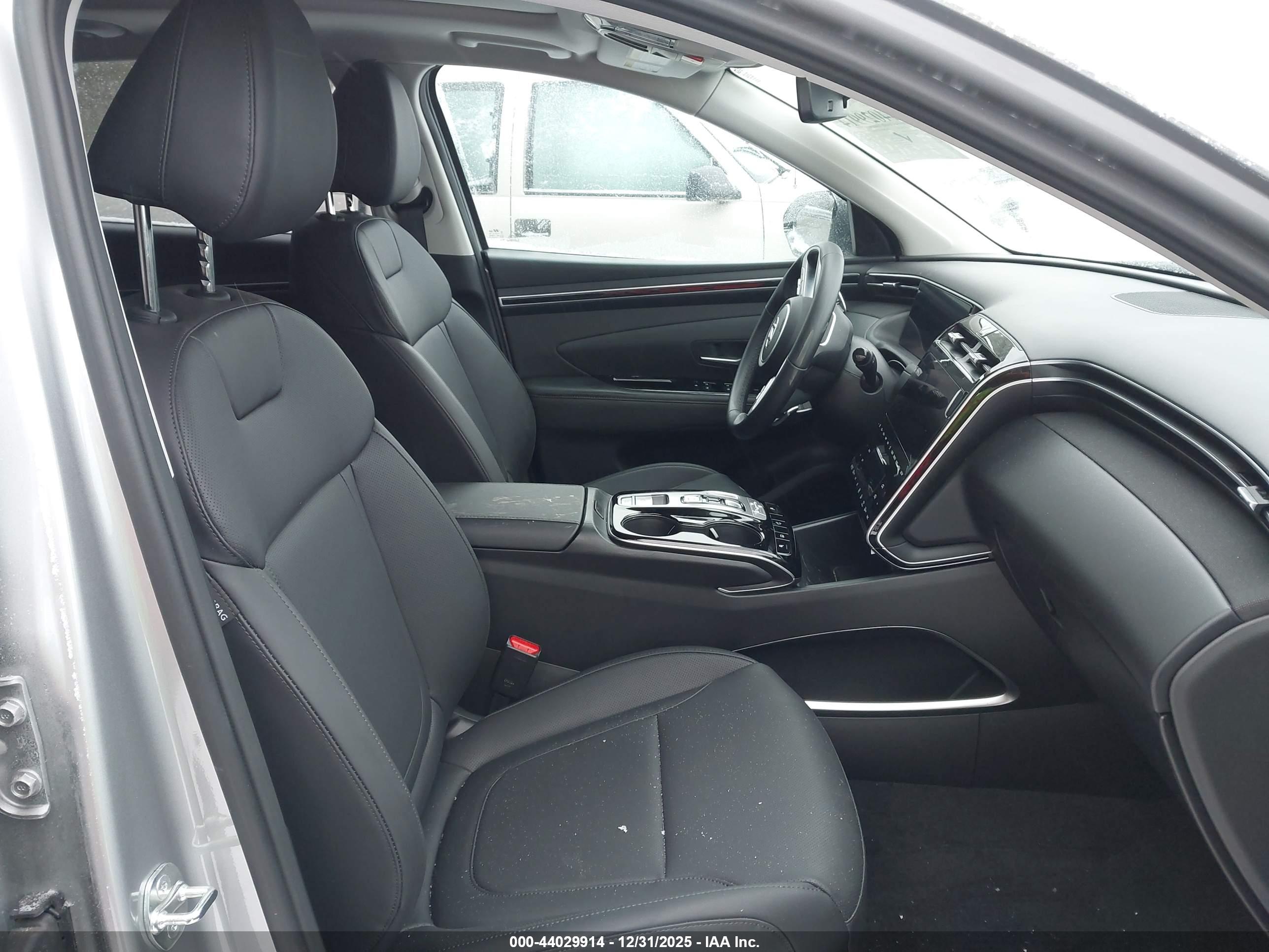 HYUNDAI TUCSON image 5