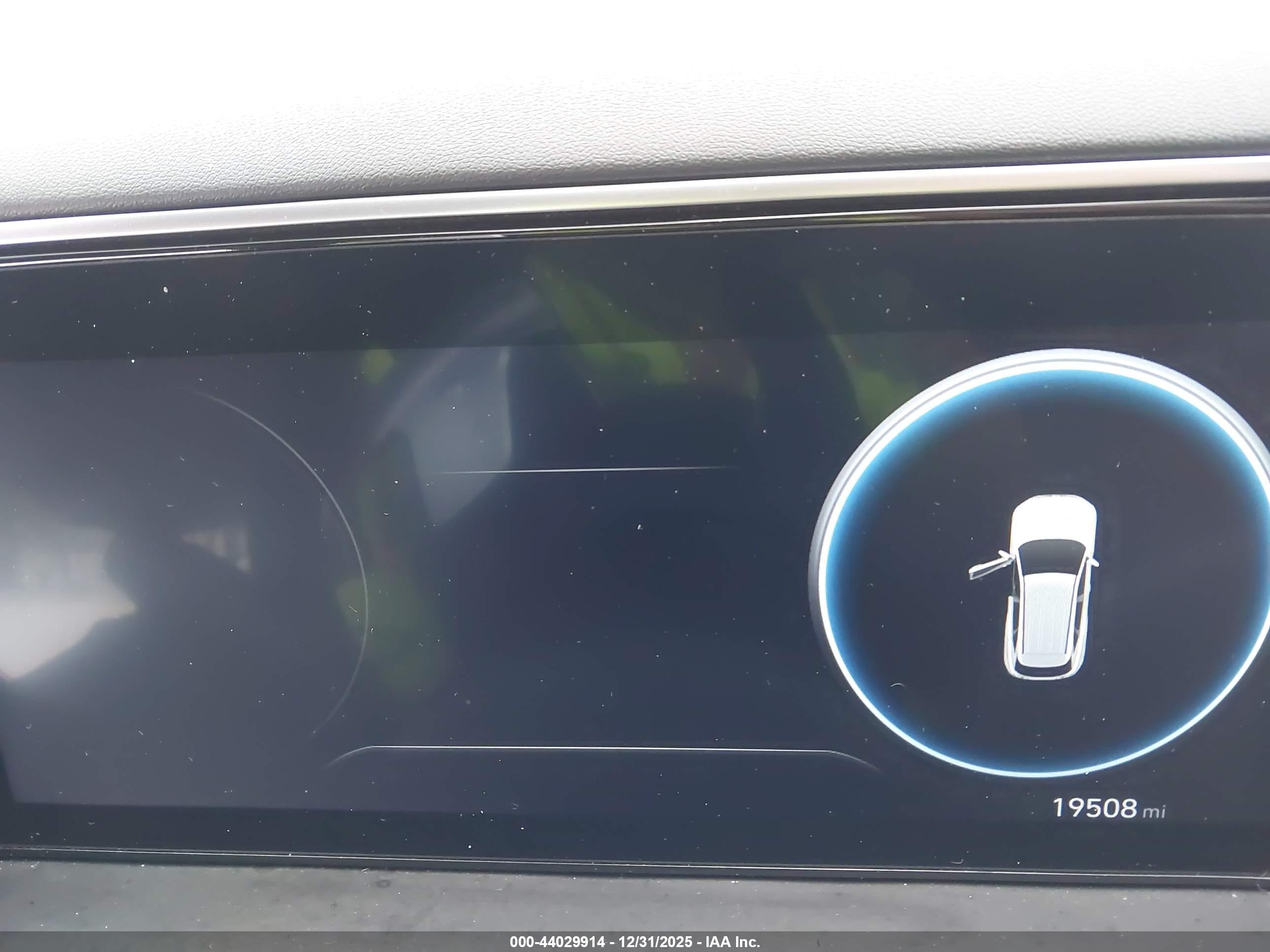 HYUNDAI TUCSON image 7