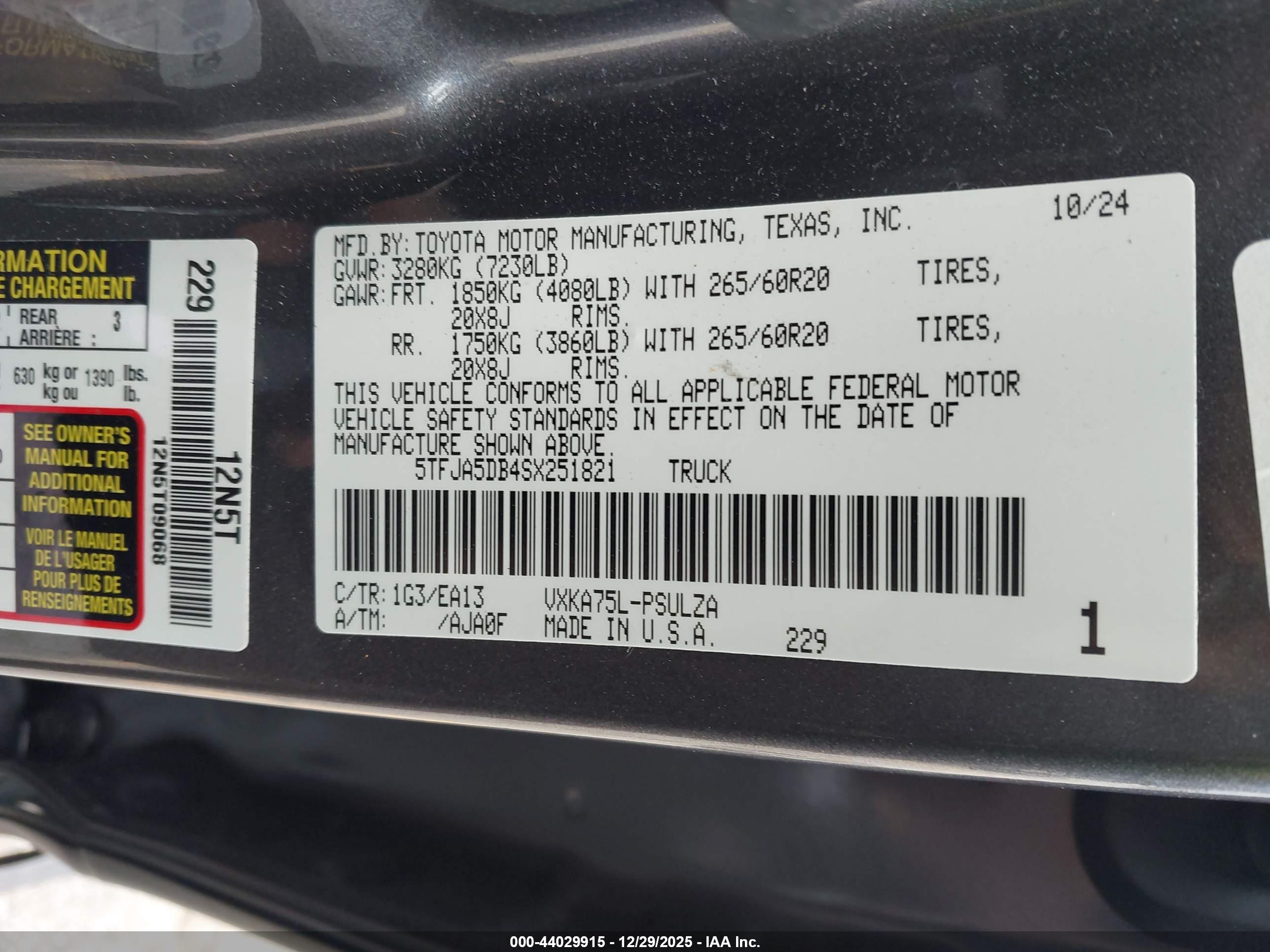 TOYOTA TUNDRA image 9