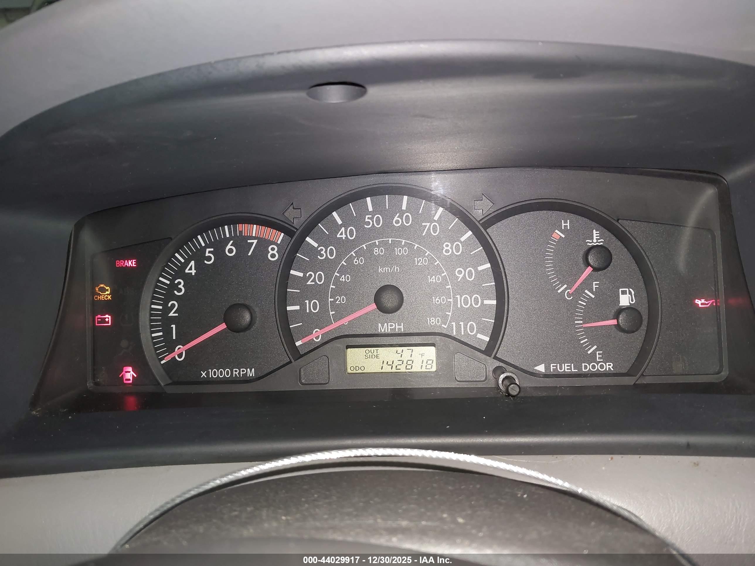 TOYOTA COROLLA image 7