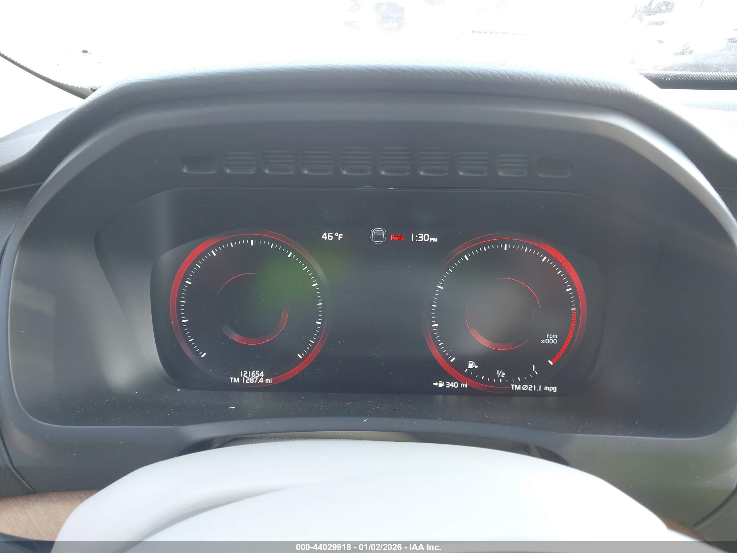 VOLVO XC90 image 7