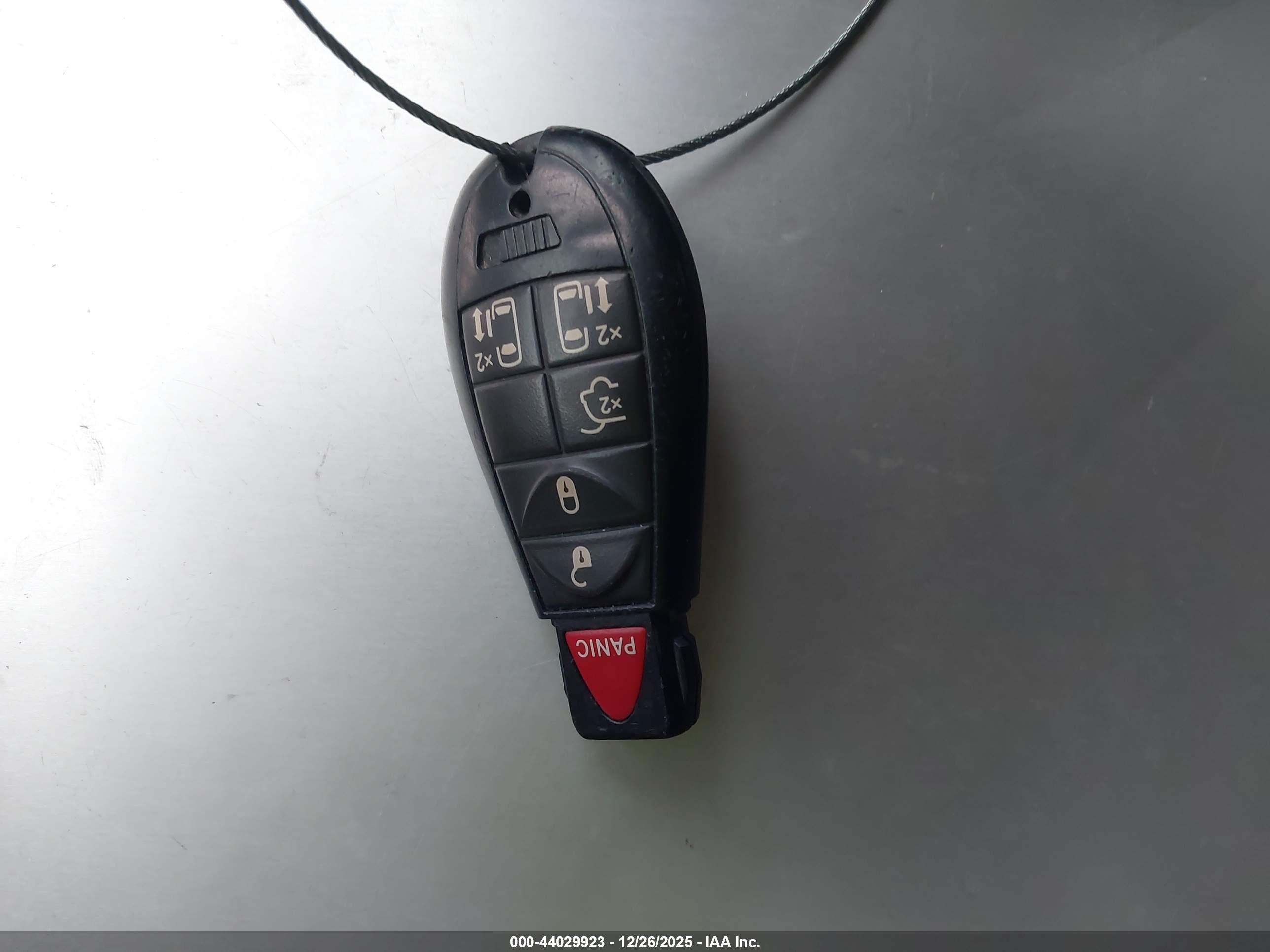 CHRYSLER TOWN image 11