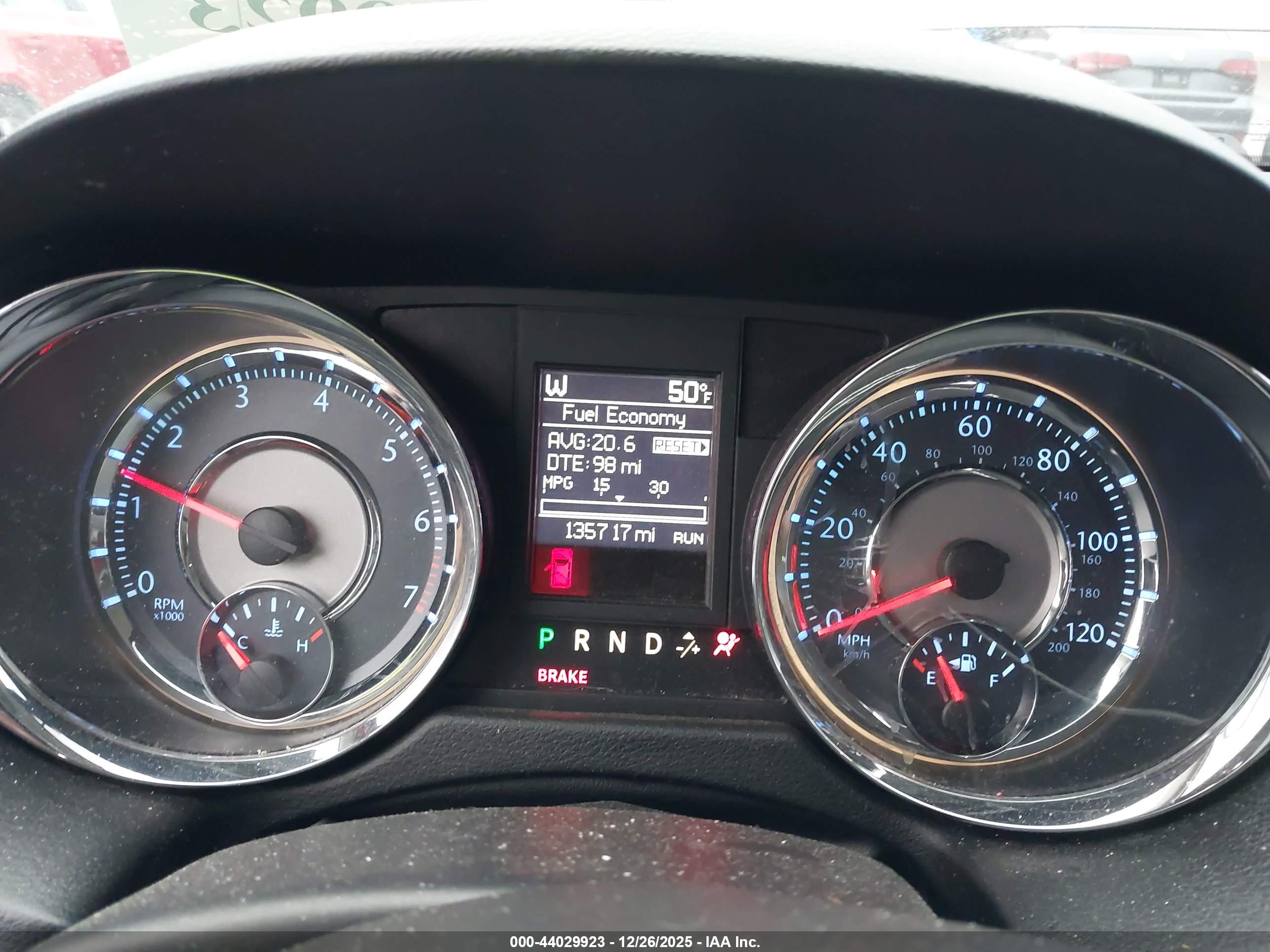 CHRYSLER TOWN image 7