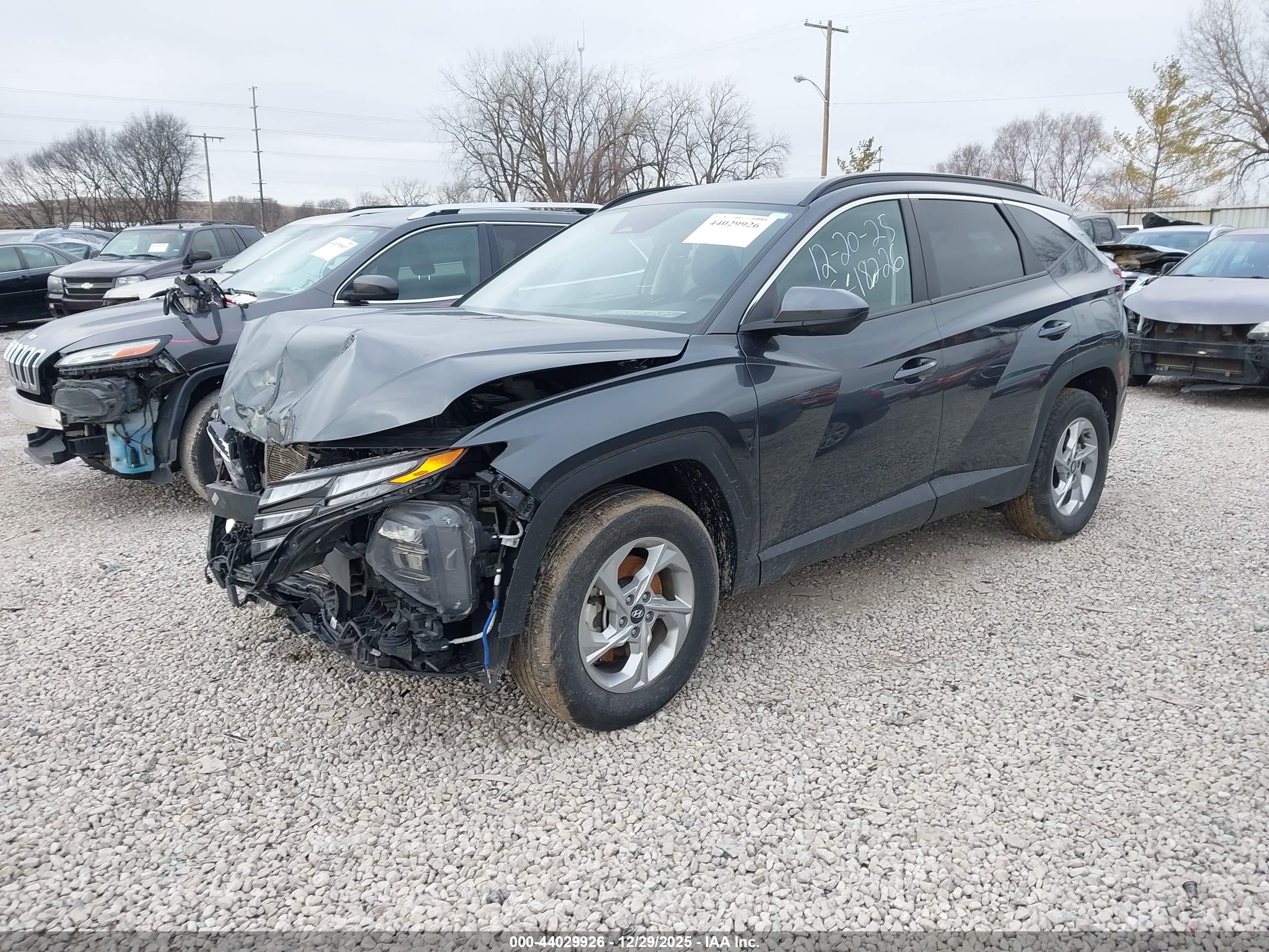HYUNDAI TUCSON image 2