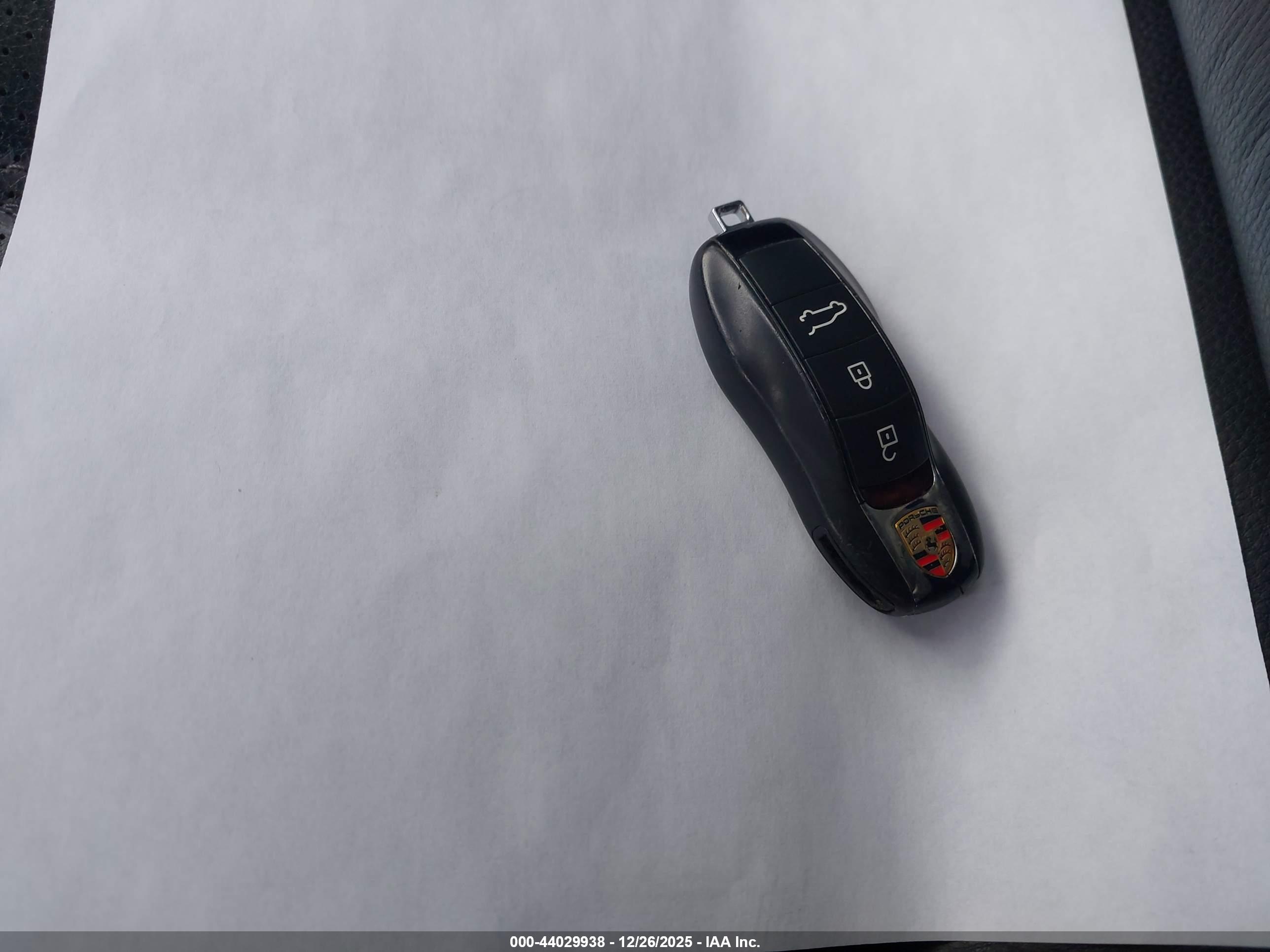 PORSCHE CAYENNE image 11
