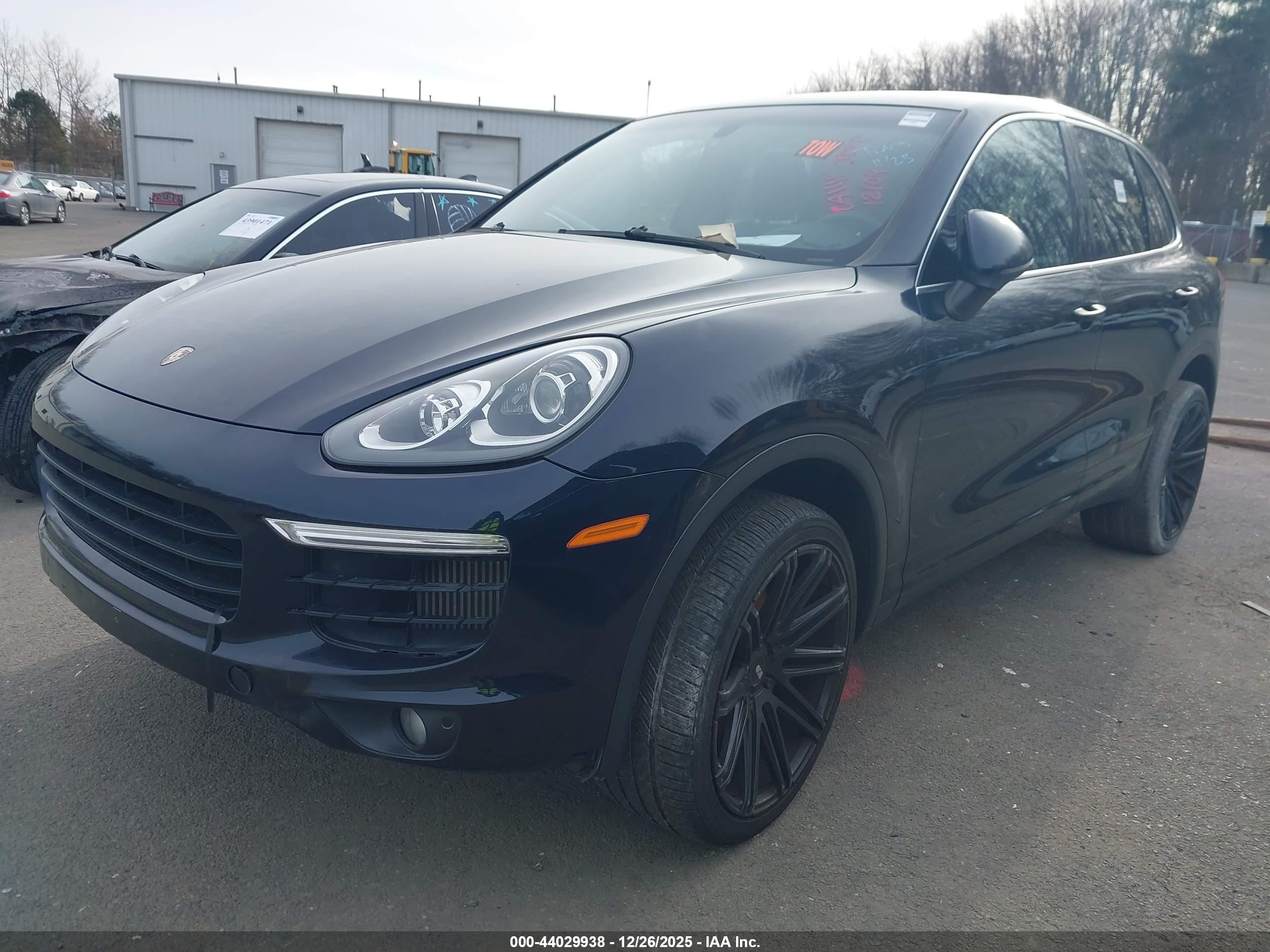 PORSCHE CAYENNE image 2
