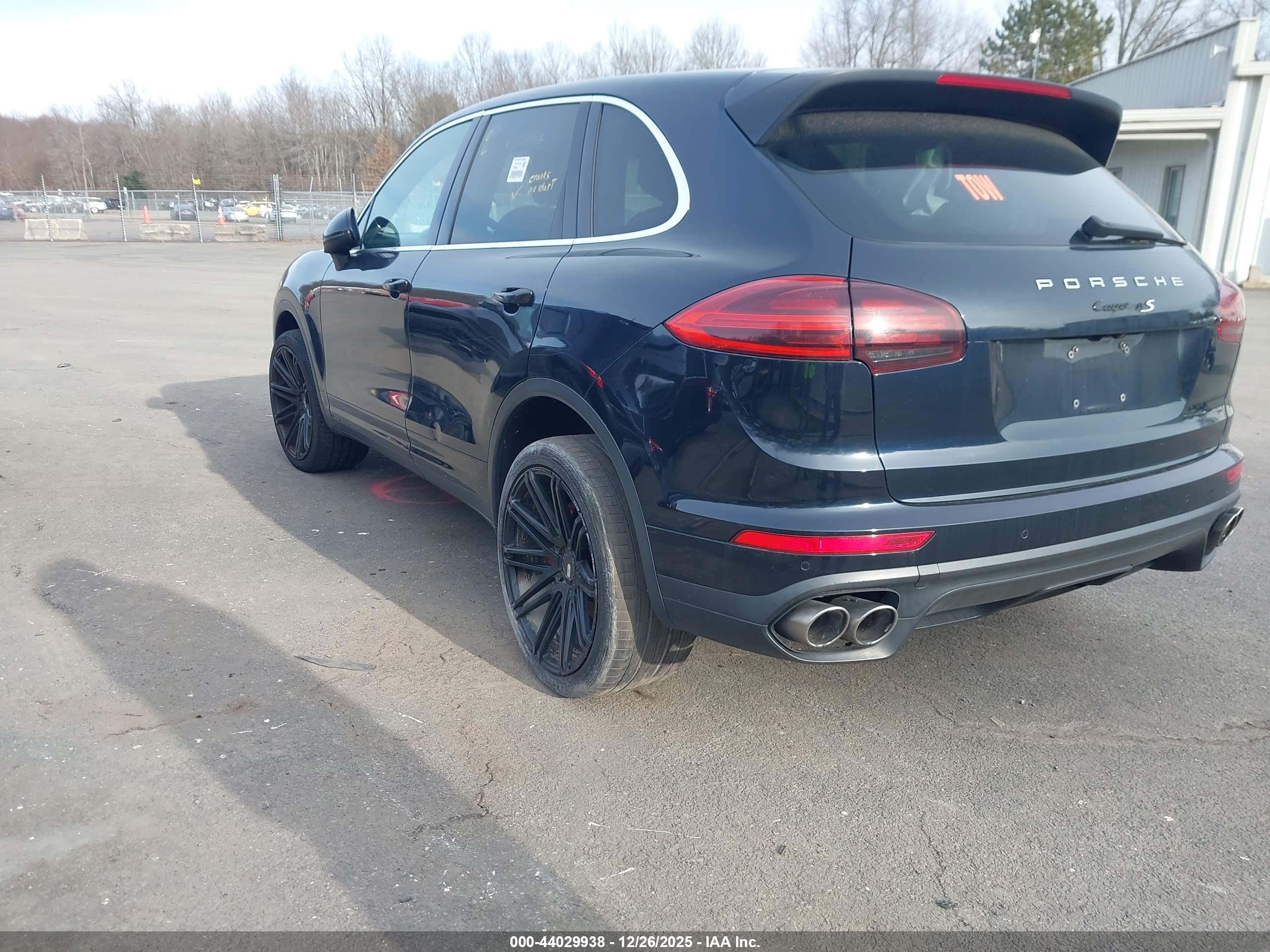 PORSCHE CAYENNE image 3
