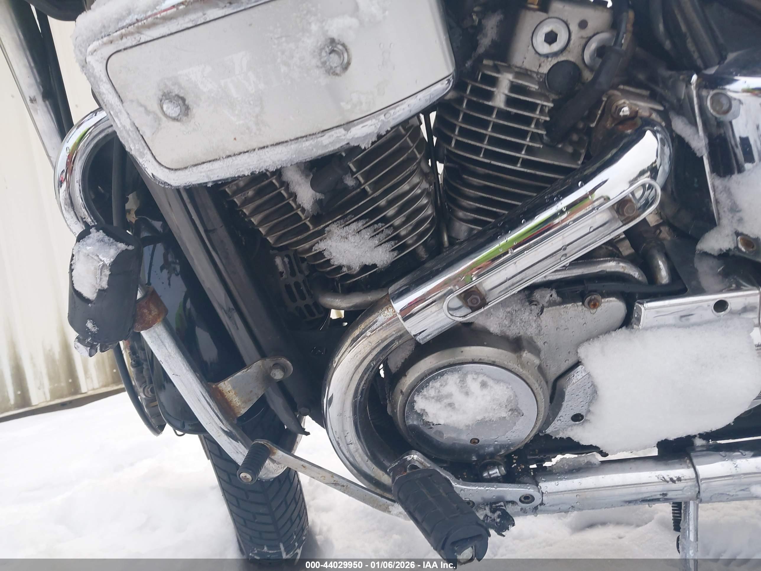 HONDA VT700 image 8