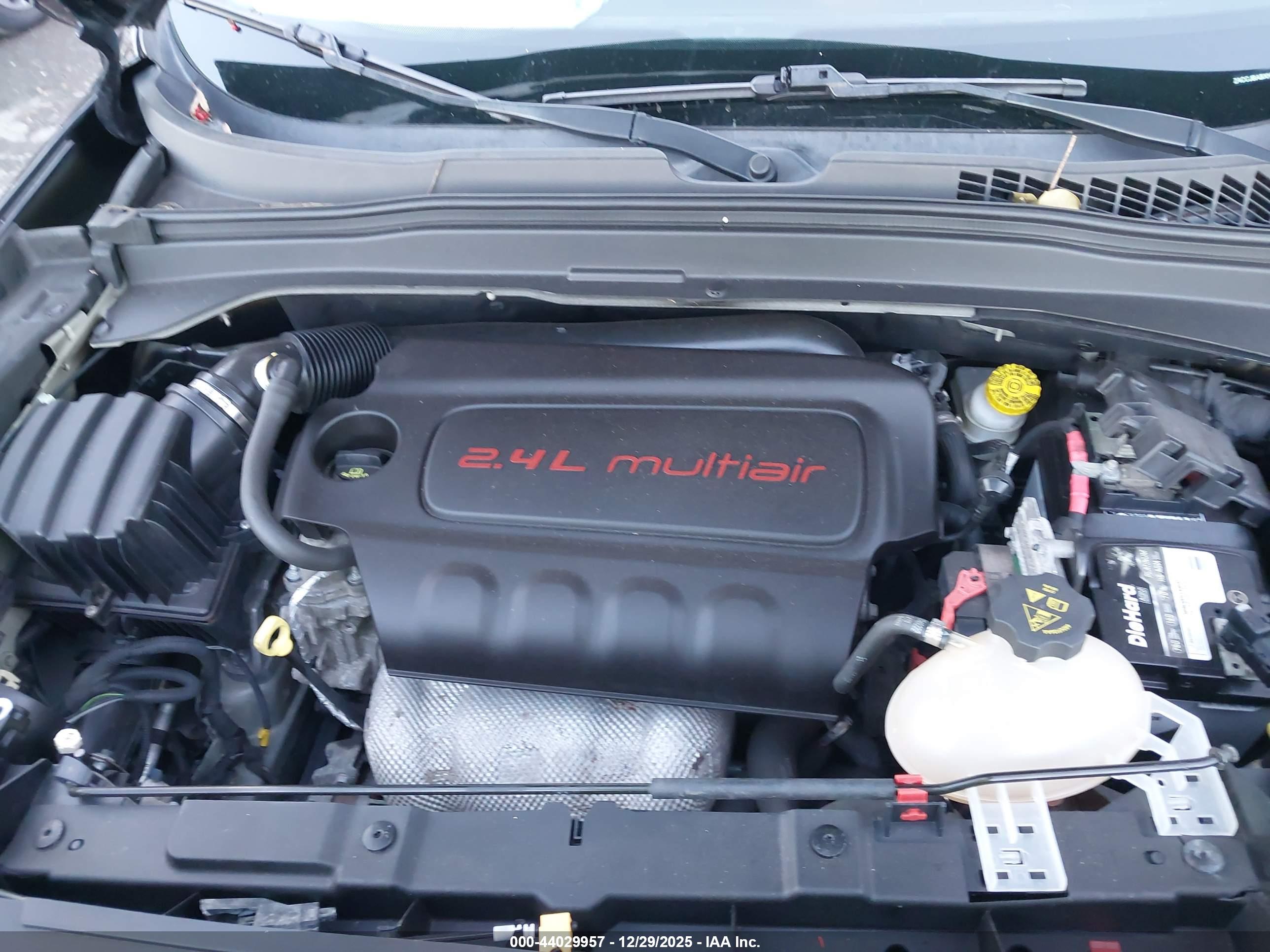 JEEP RENEGADE image 10