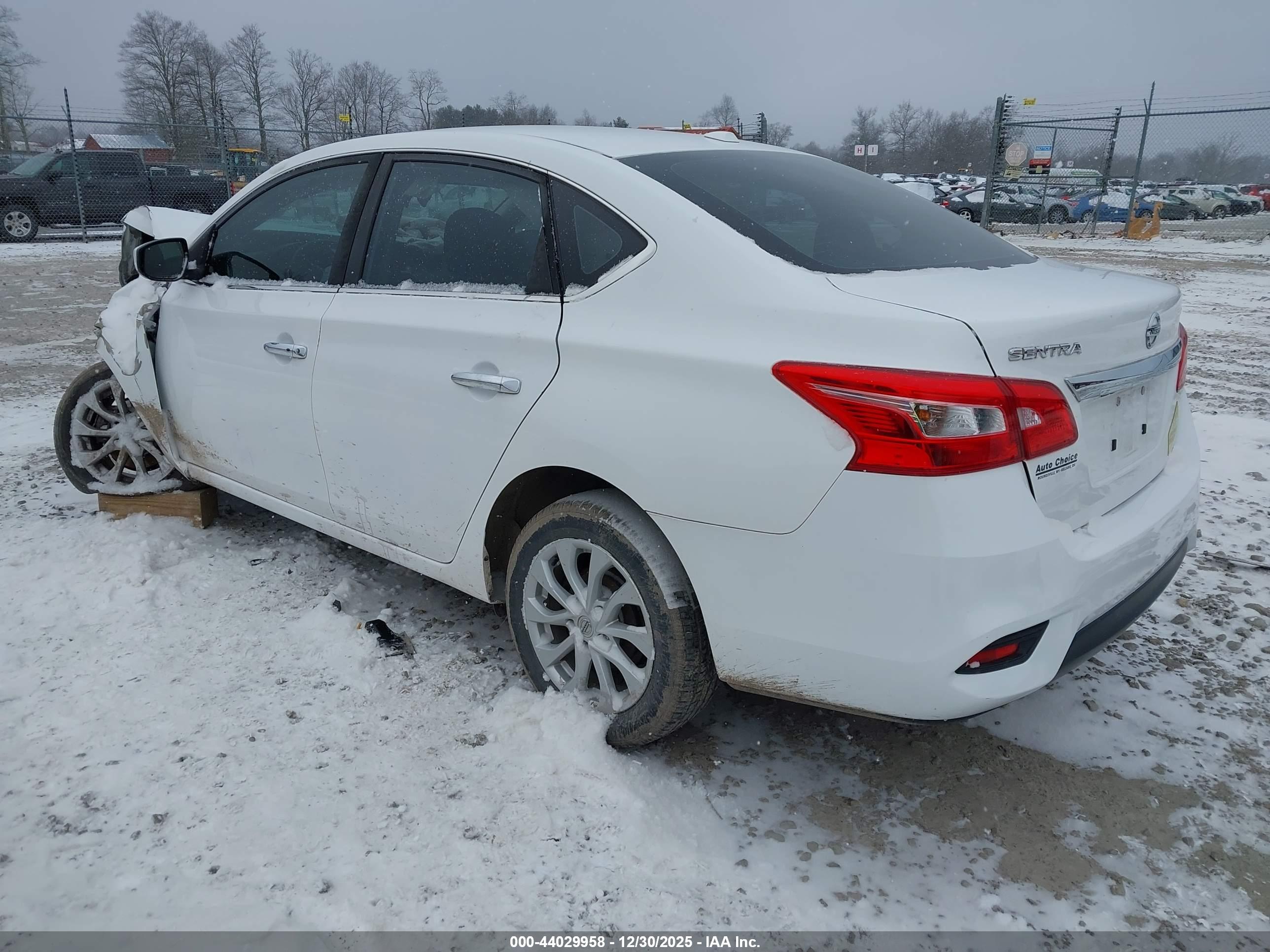 NISSAN SENTRA image 3