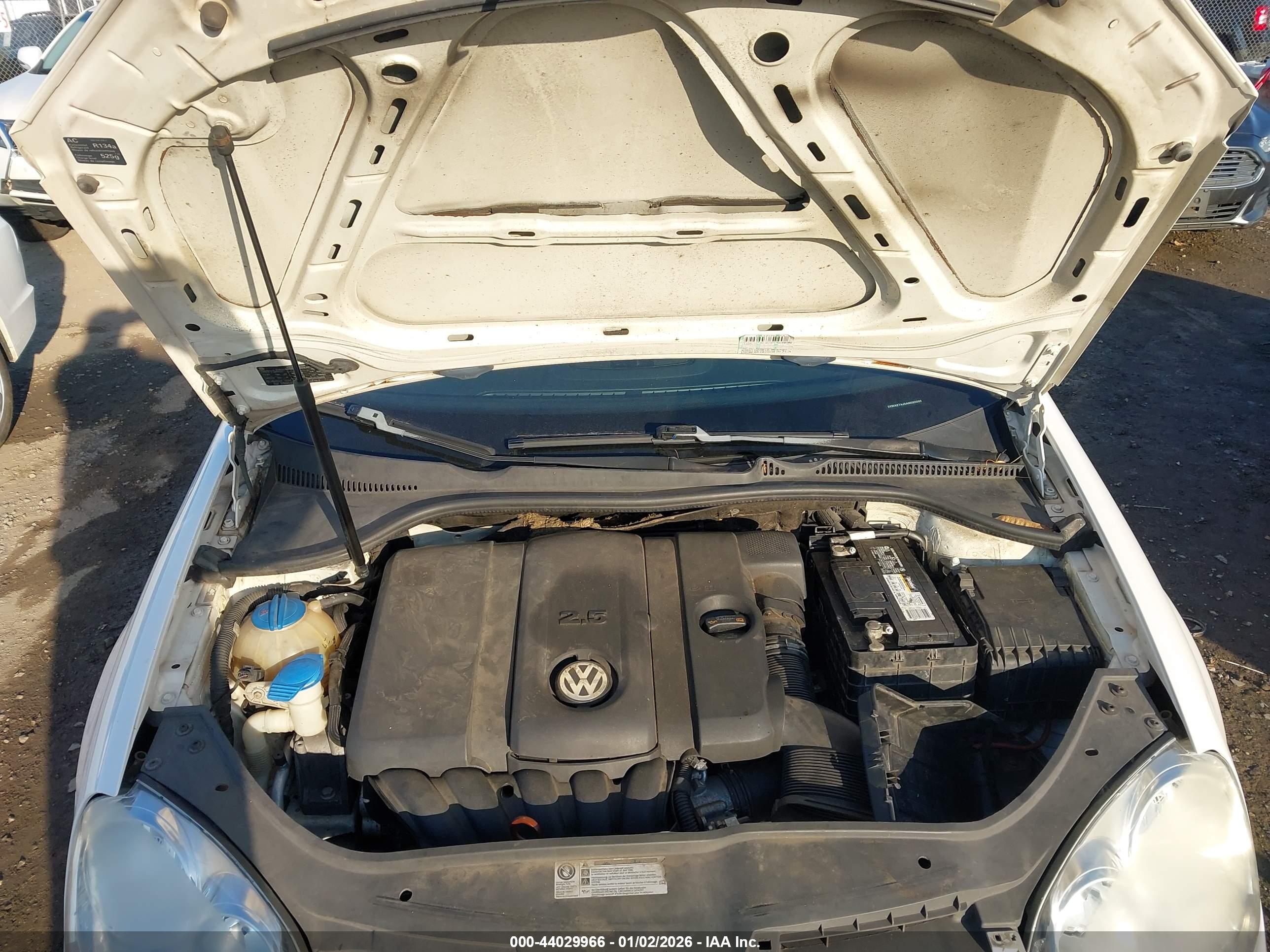 VOLKSWAGEN JETTA image 10