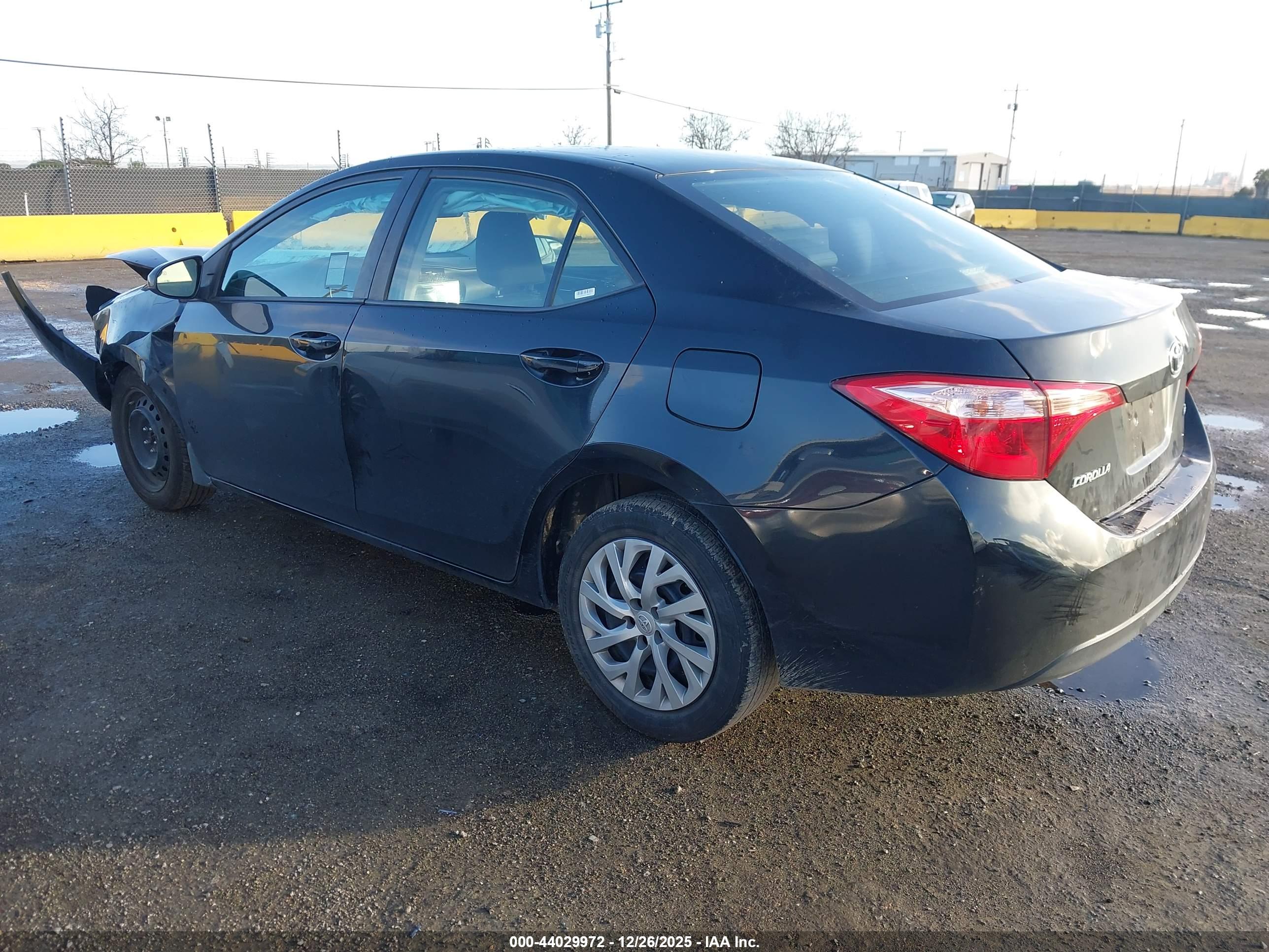 TOYOTA COROLLA image 3